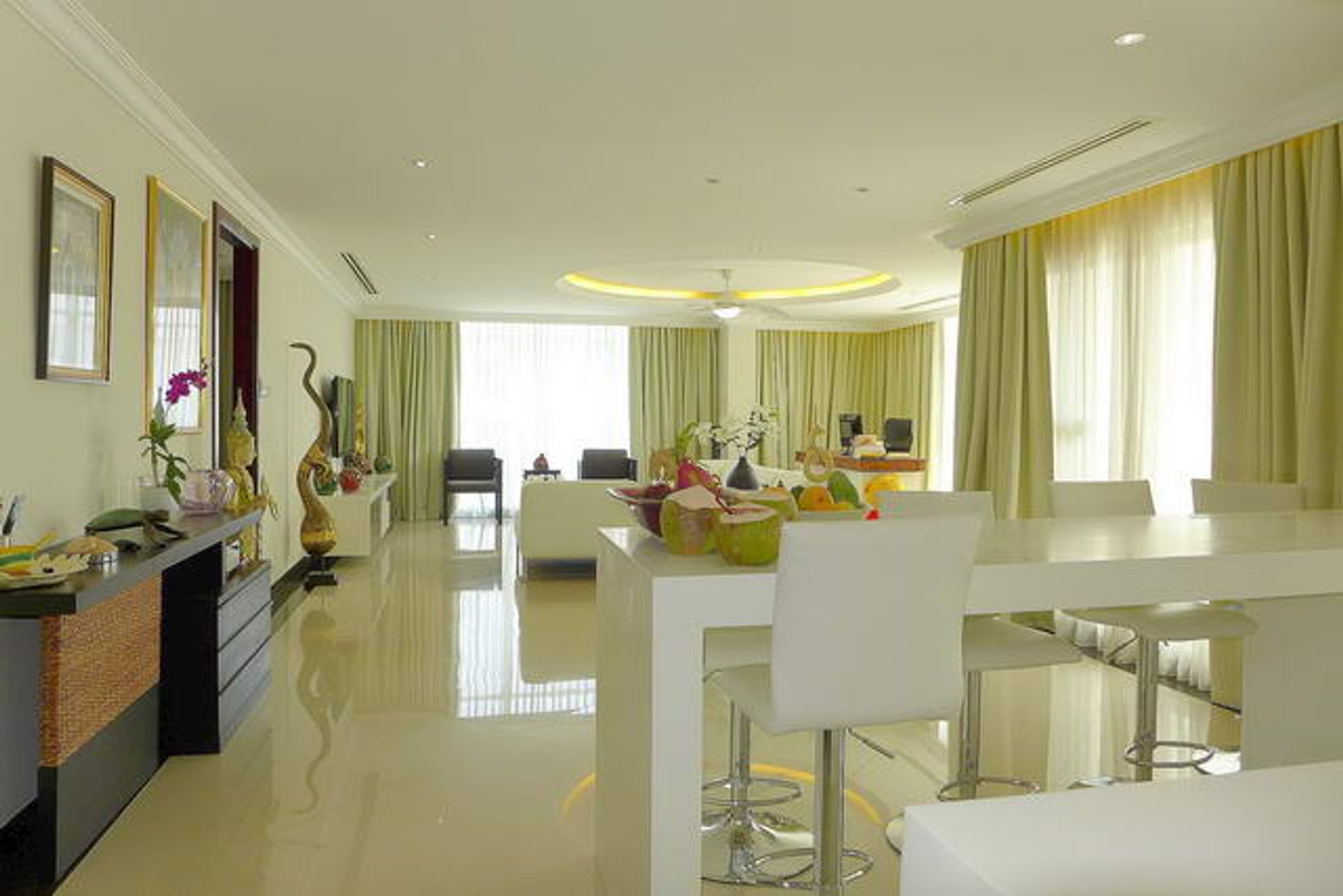 Condominio en Ban Khao Noi, Chon Buri 10105308