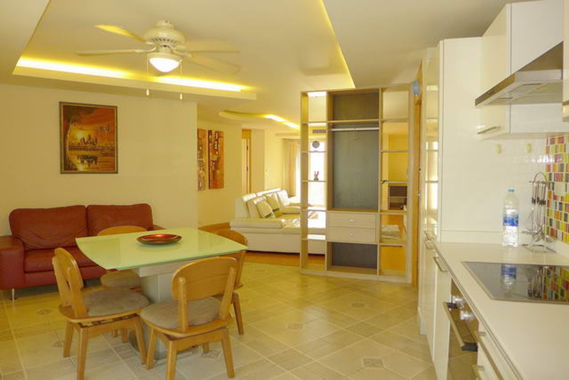 Condominium in Ban Phatthaya Tai, Chonburi 10105313