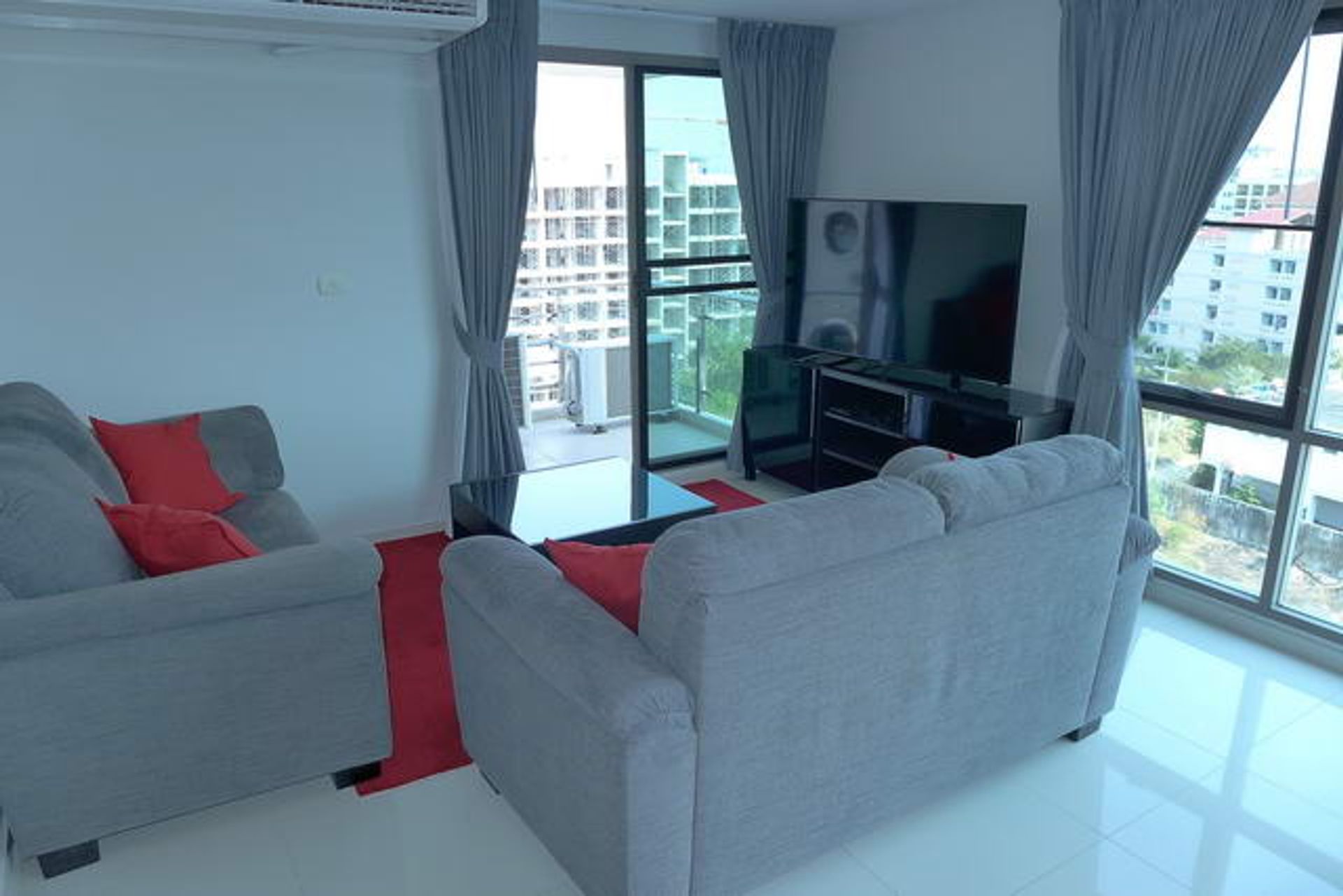 Condominio nel Divieto Phatthaya Tai, Chon Buri 10105318