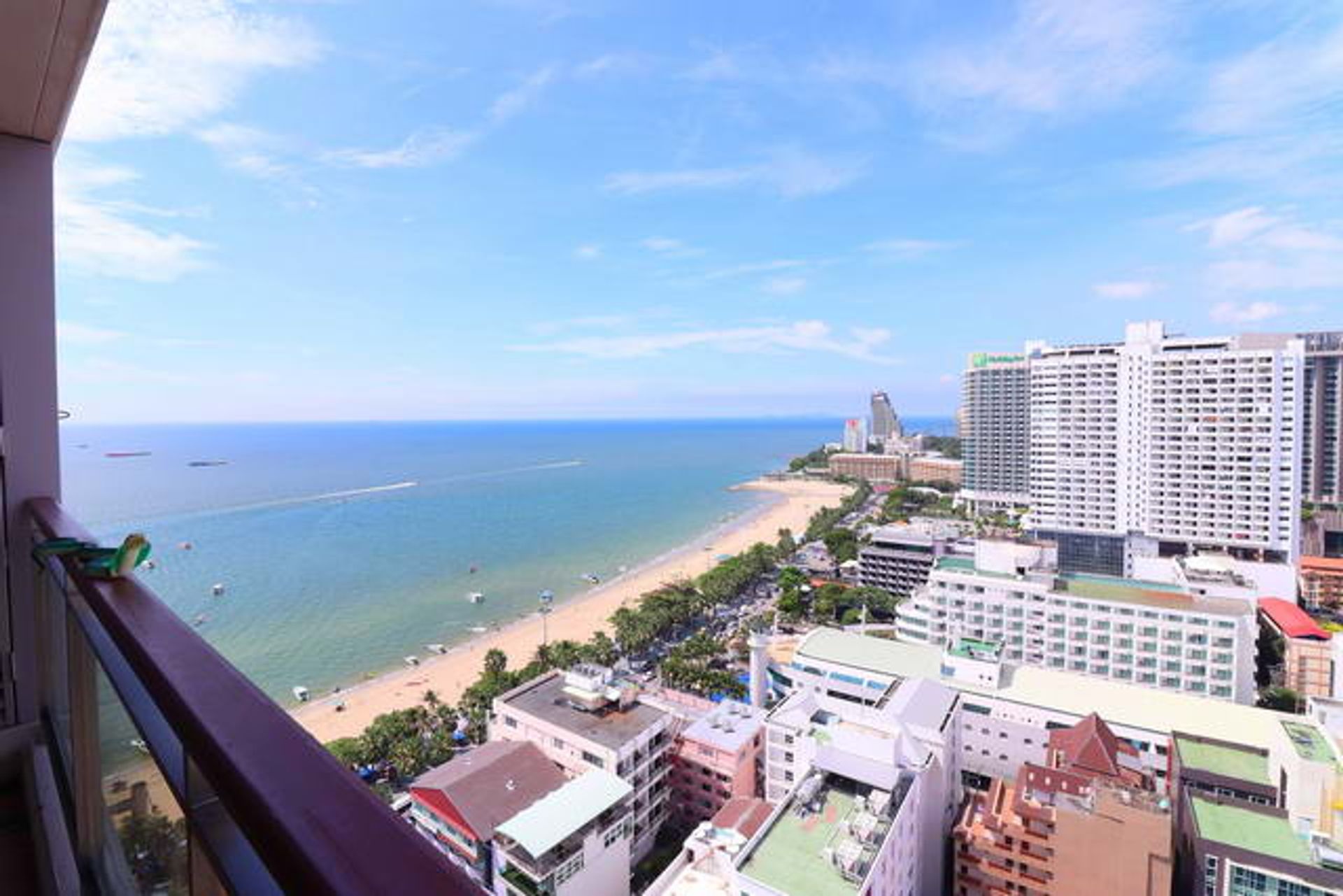 Кондоминиум в Pattaya, Chonburi 10105324