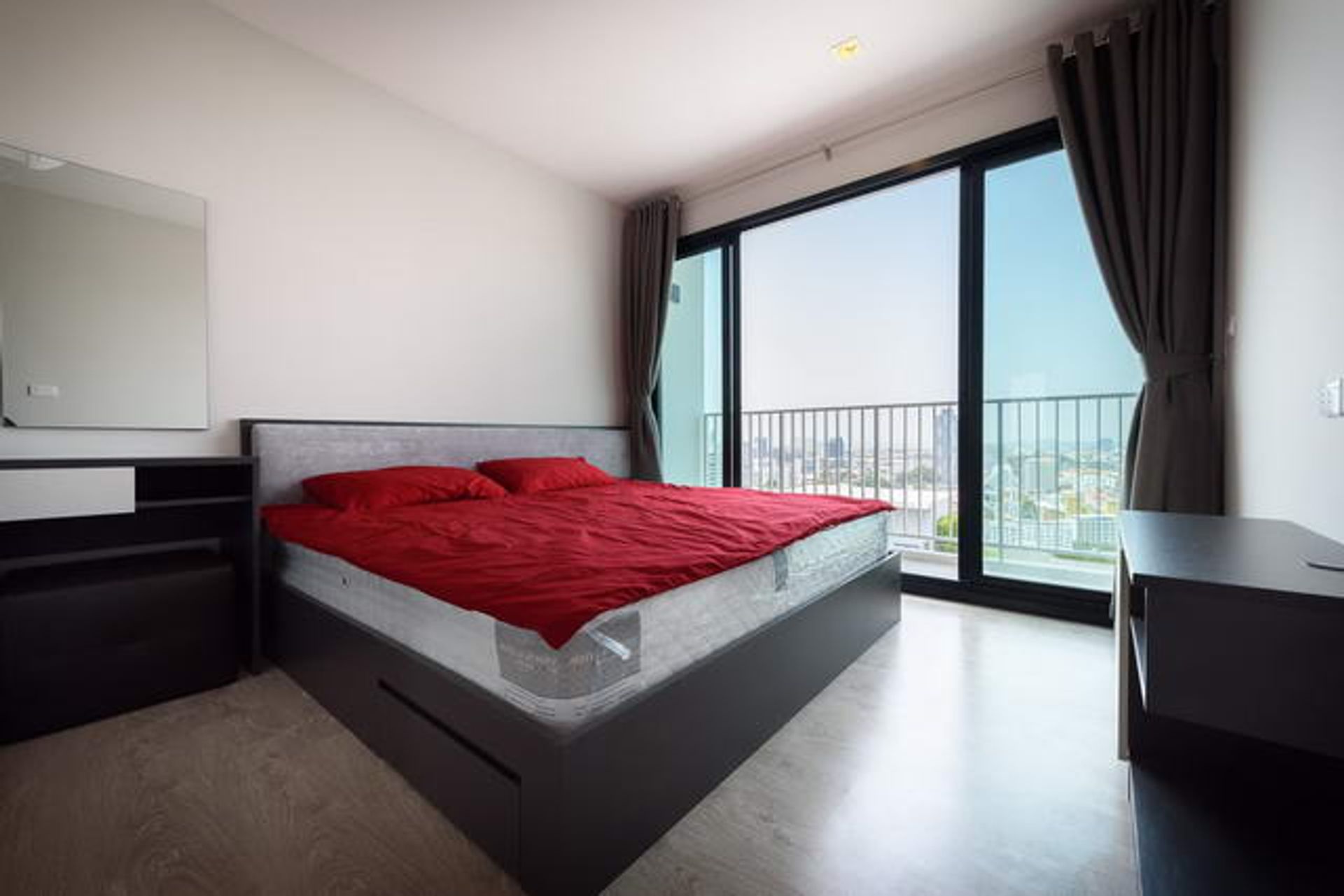 Condominium in Ban Phatthaya Tai, Chon Buri 10105330