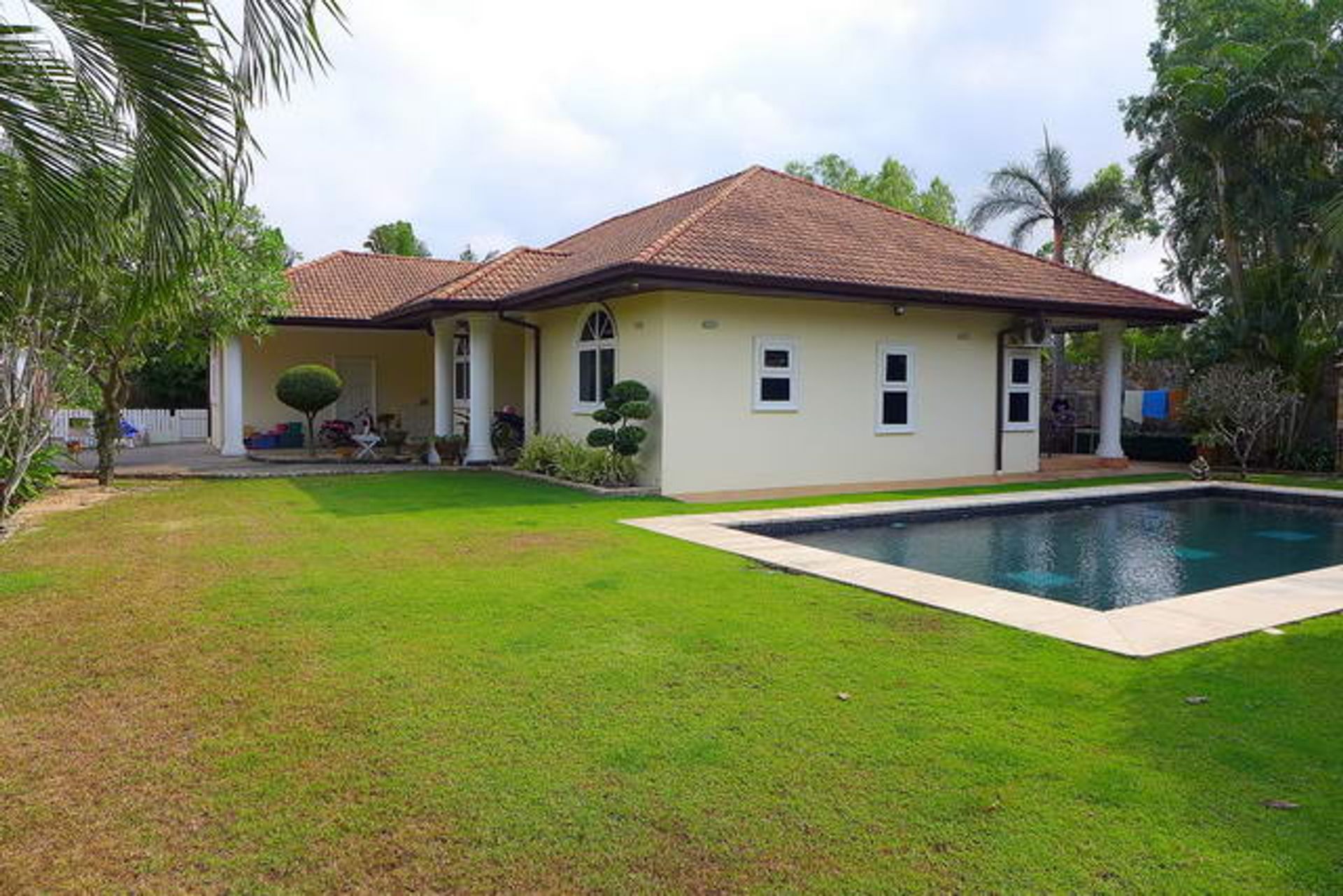 Haus im Ban Laem Mai Ruak, Chon Buri 10105338