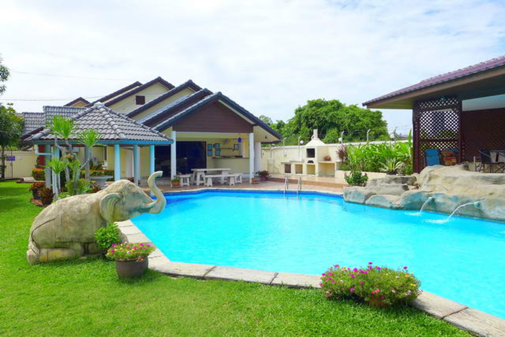 Haus im Ban Phatthaya Tai, Chon Buri 10105346