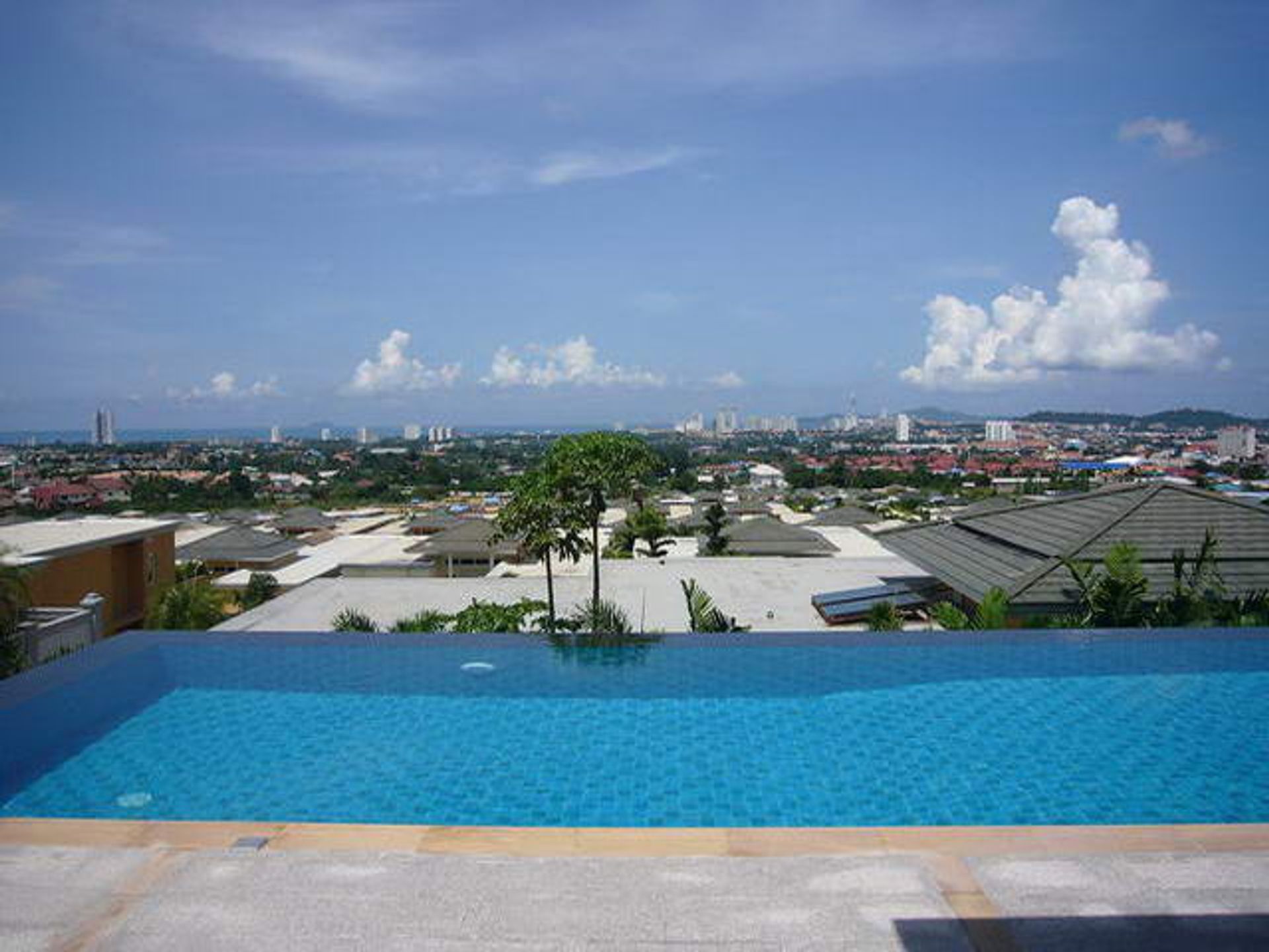 Huis in Ban Laem Mai Ruak, Chon Buri 10105368