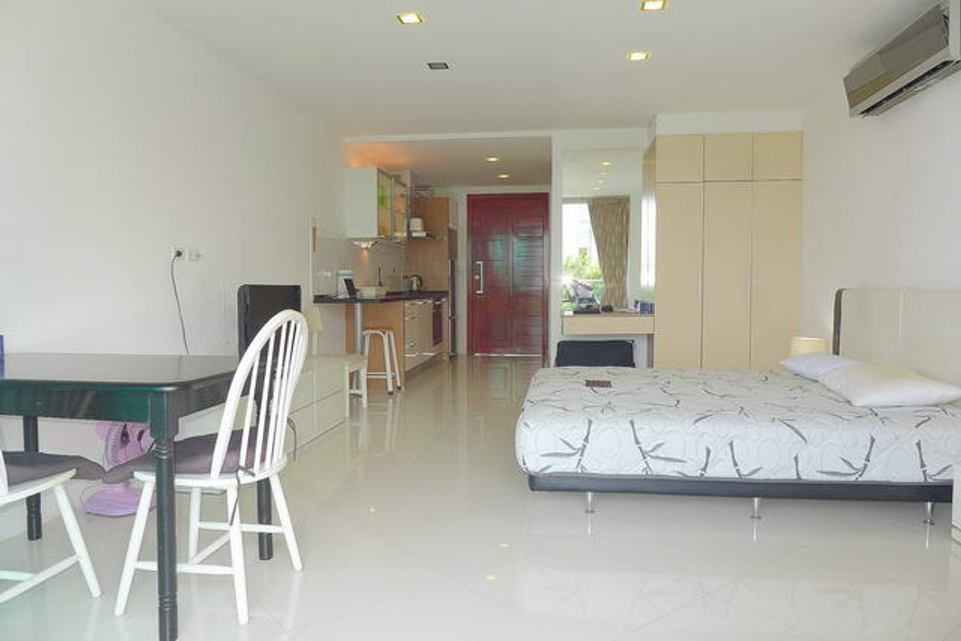 Condominium in Phatthaya, Chon Buri 10105374