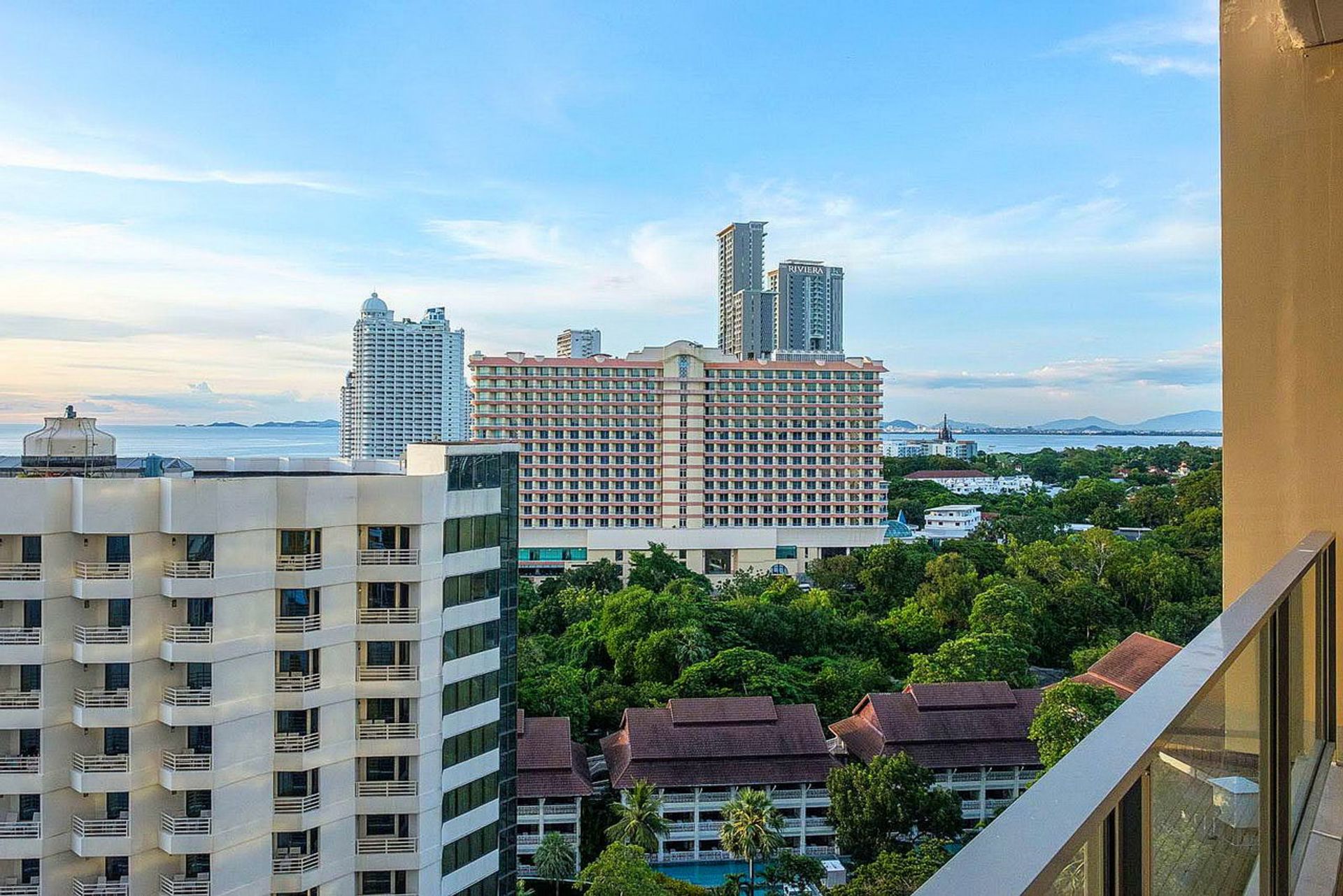 Condominium in Naklua, Chonburi 10105412