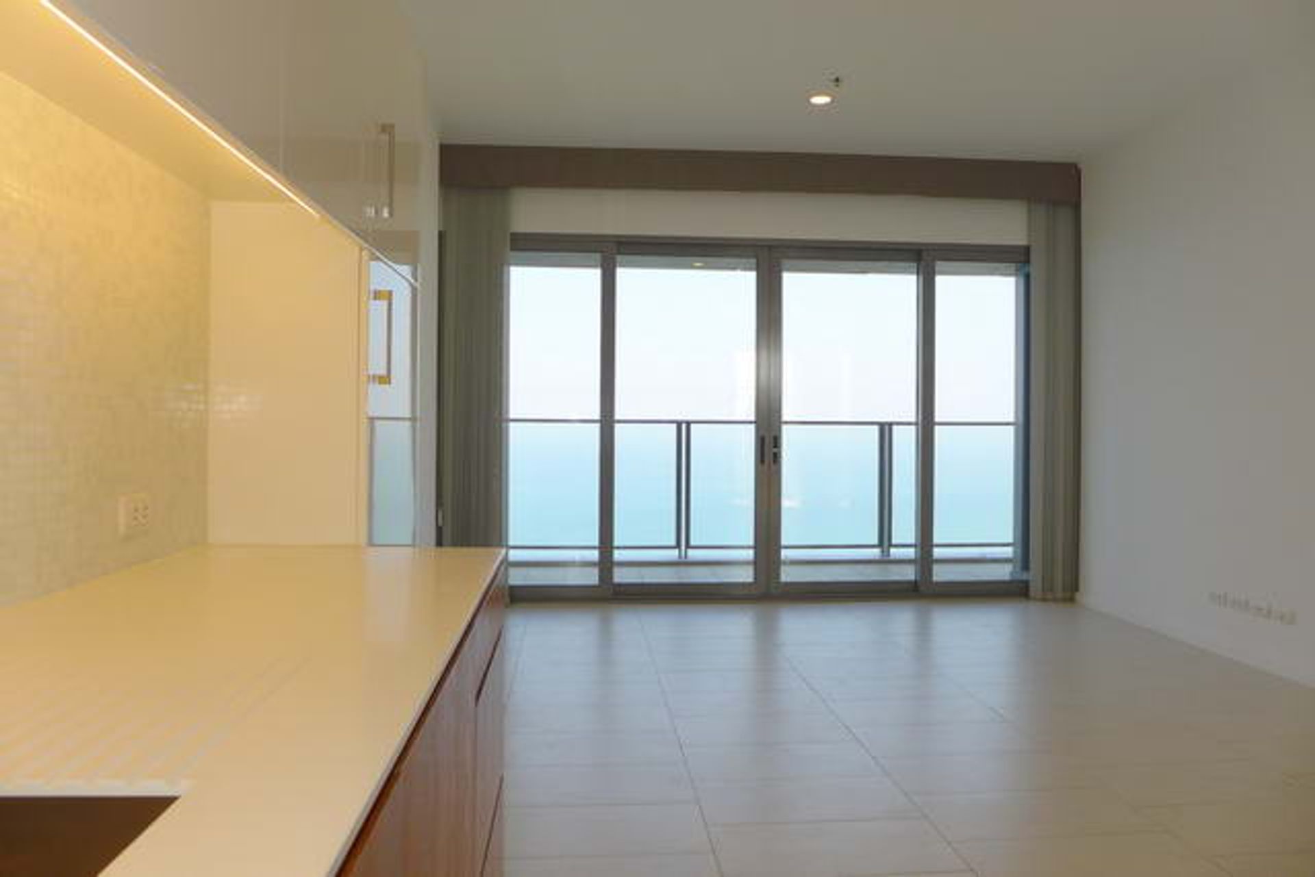 Condominium in Phatthaya, Chon Buri 10105417