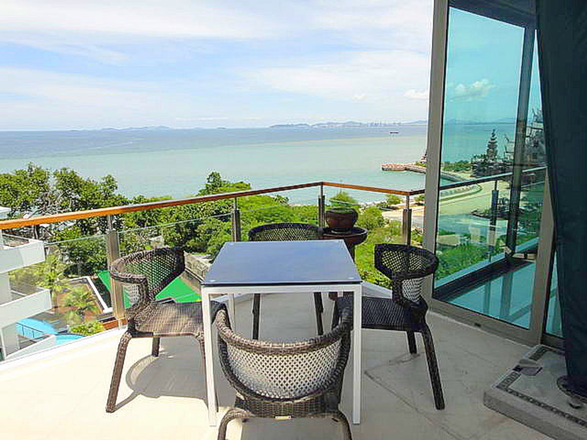 Condominium in Naklua, Chonburi 10105428