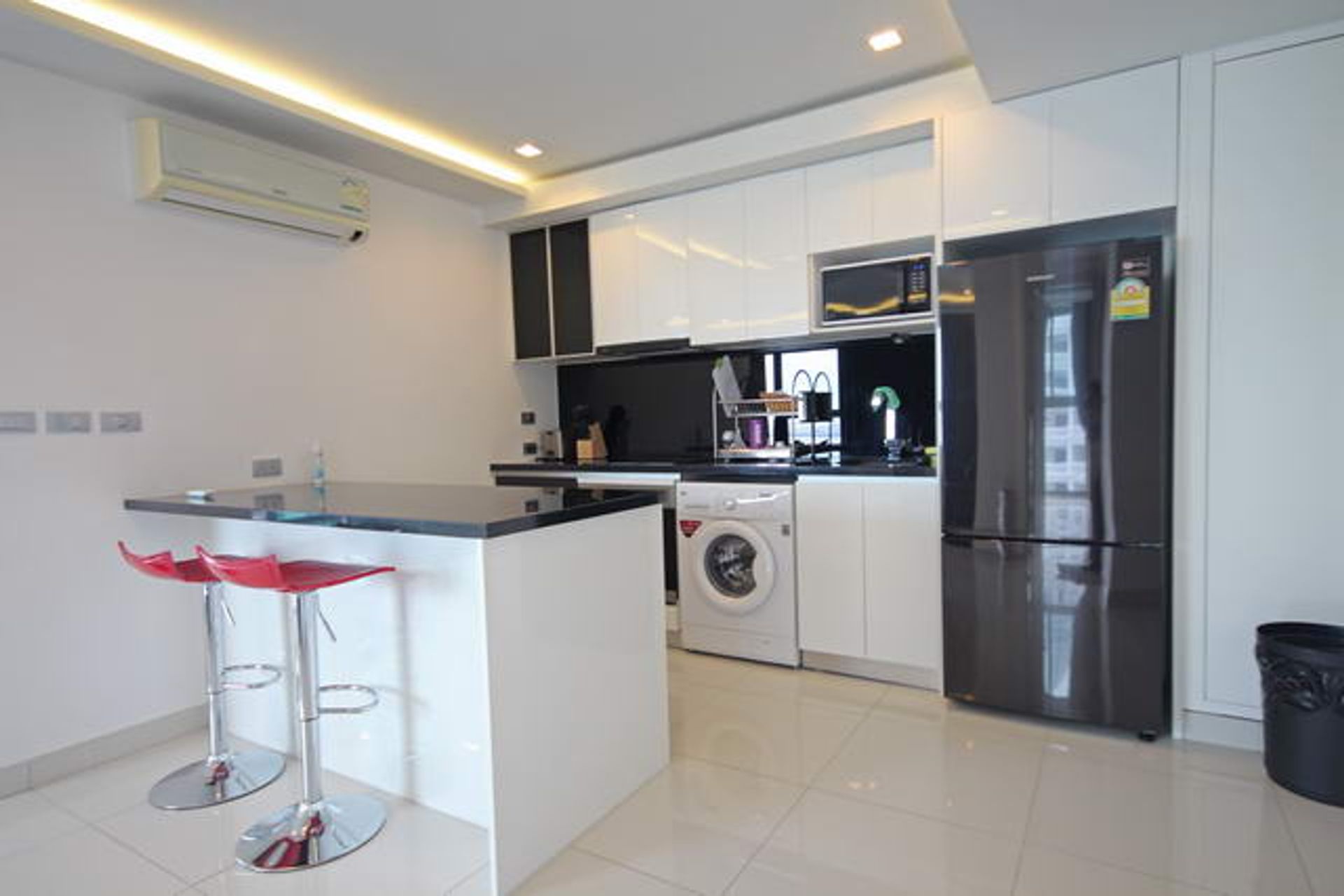 Condominium in Phatthaya, Chon Buri 10105440