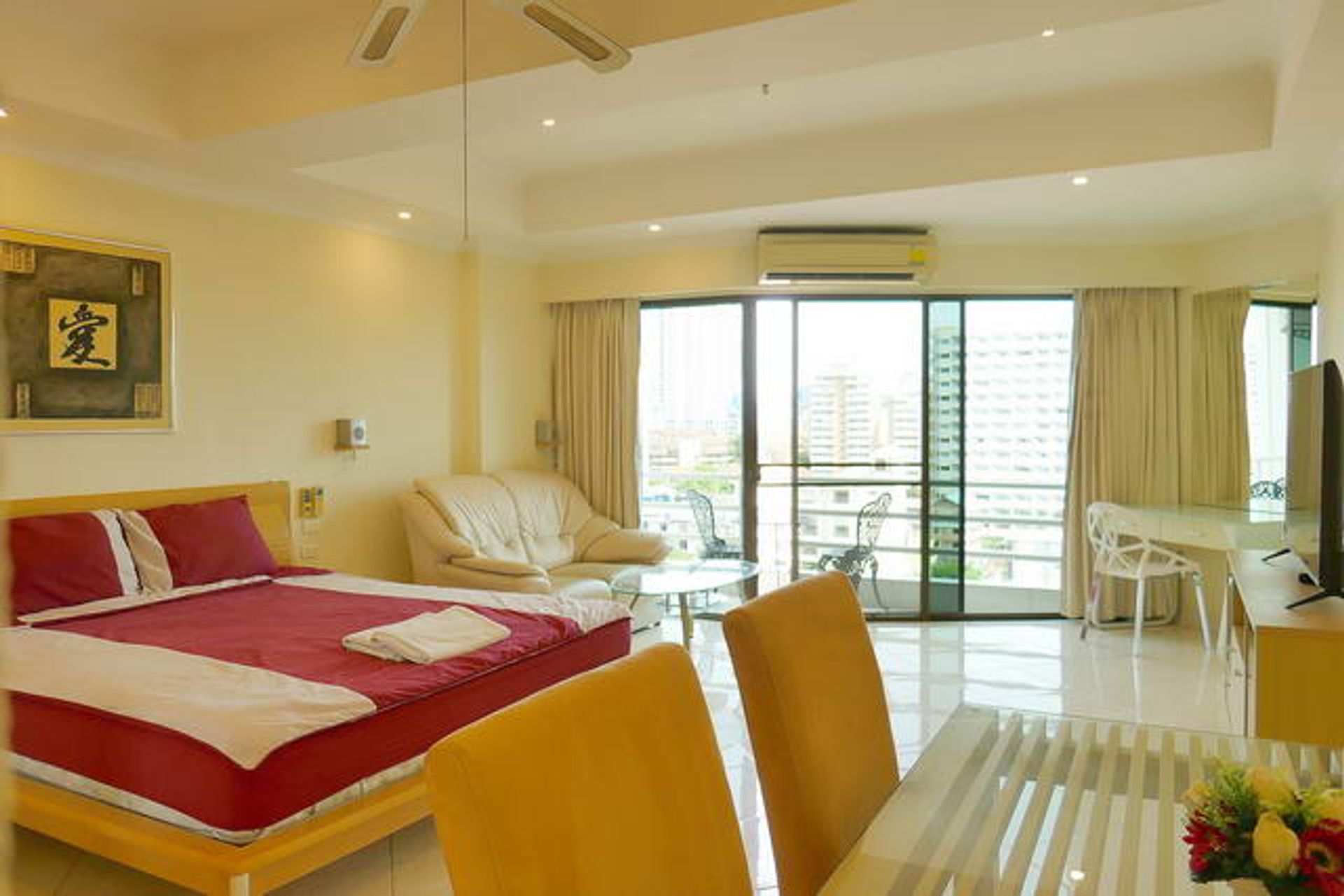 Condominium in Ban Laem Mai Ruak, Chon Buri 10105452