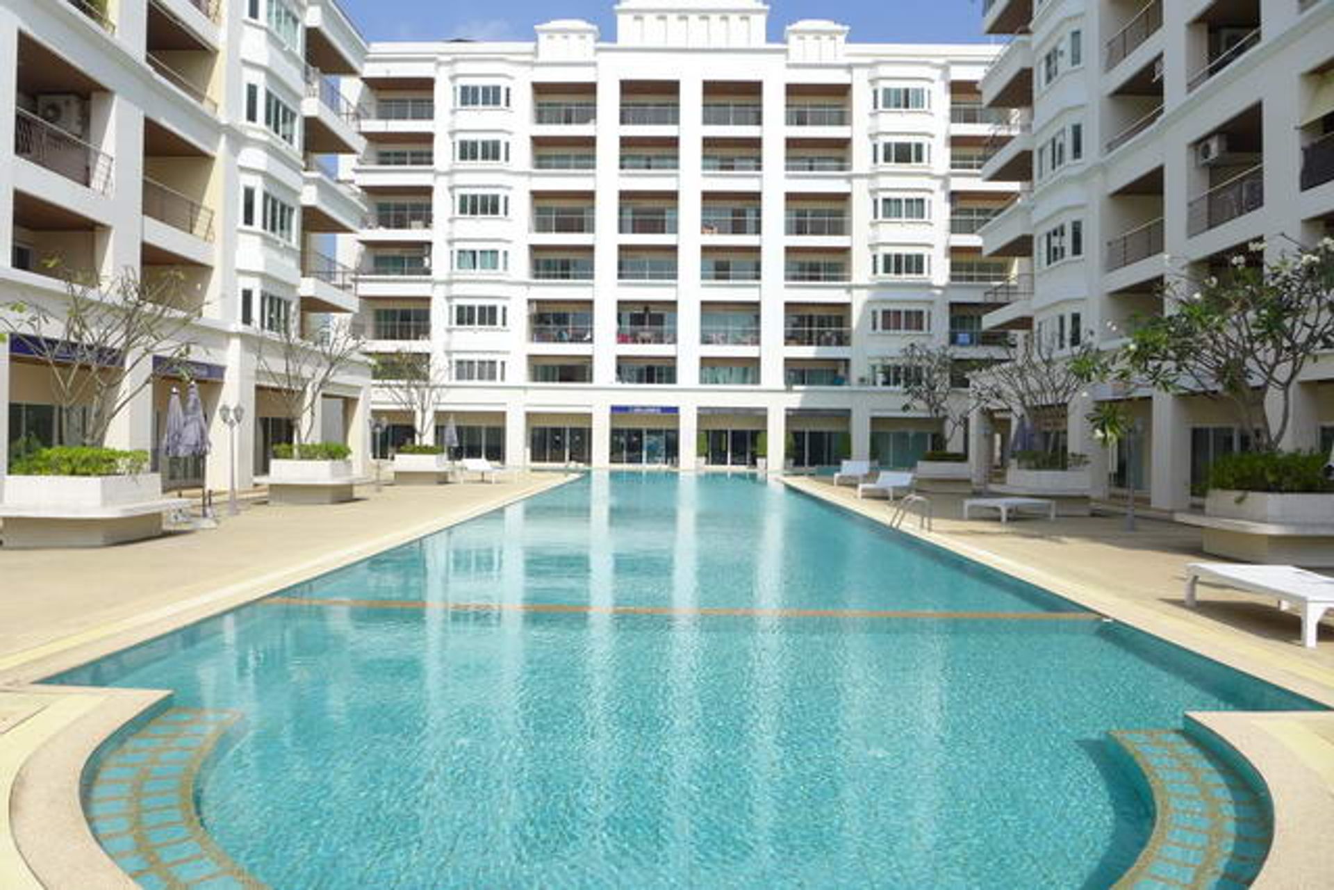 Condominium in Jomtien, Chonburi 10105453