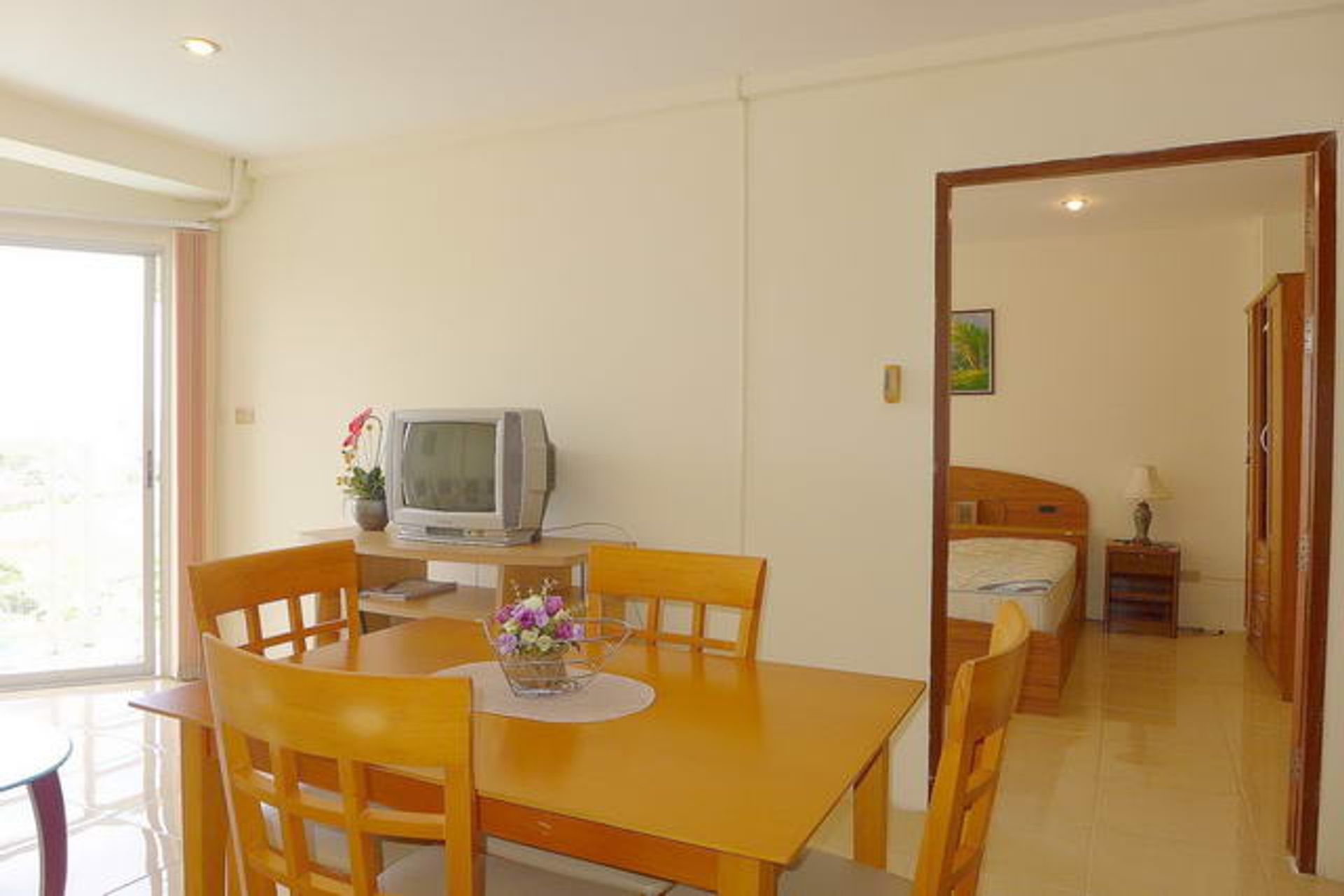 Condominium in Ban Laem Mai Ruak, Chonburi 10105454