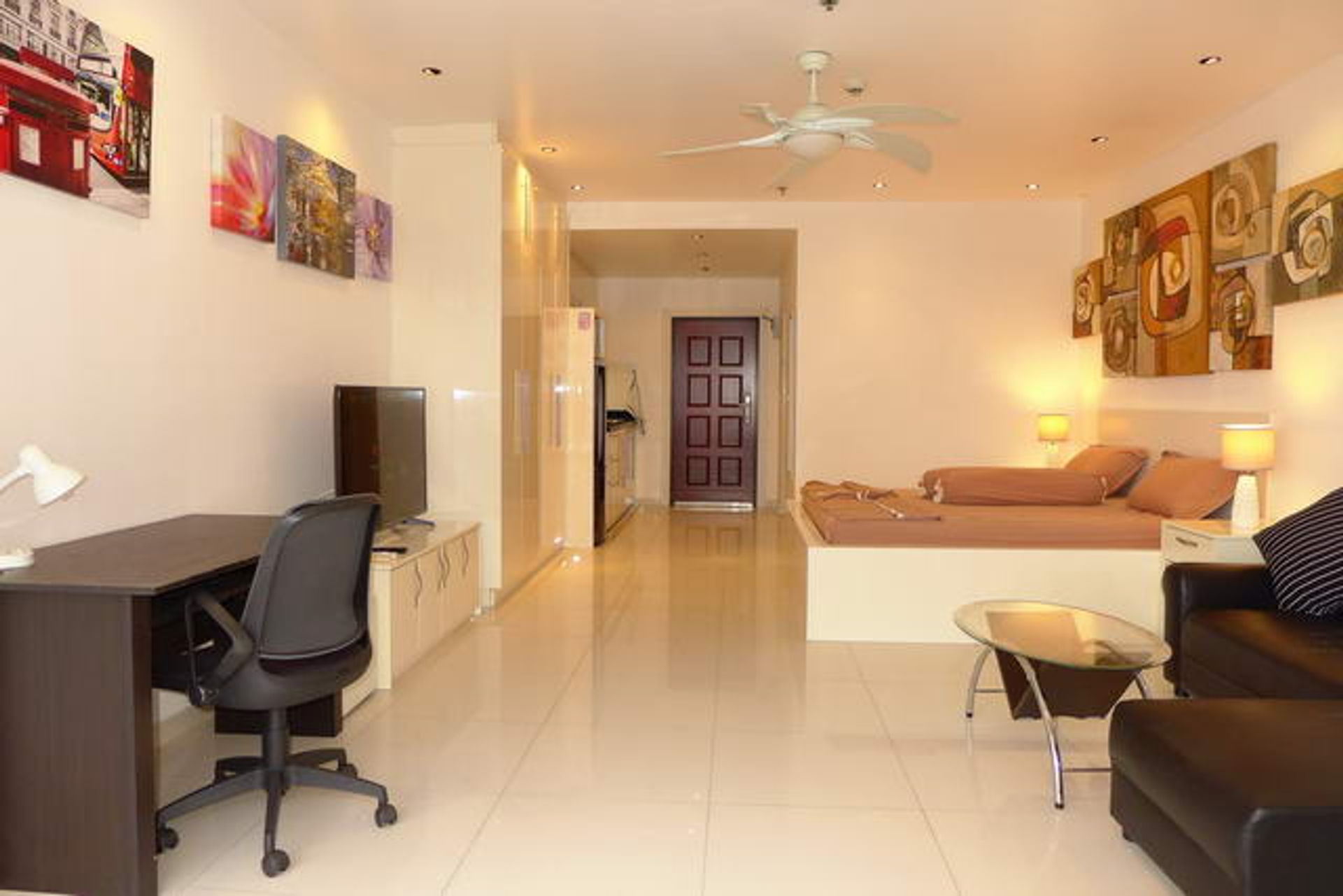 Condominium in Ban Laem Mai Ruak, Chon Buri 10105457