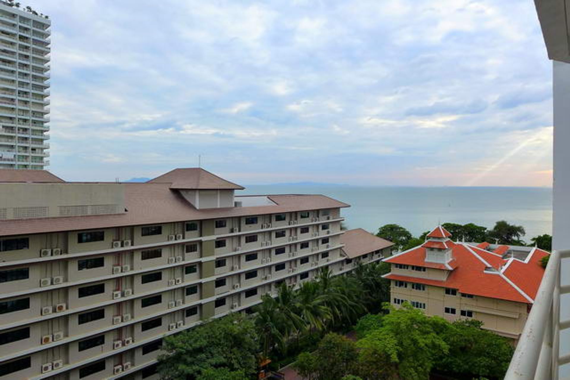 Condominium dans Jomtien, Chonburi 10105457