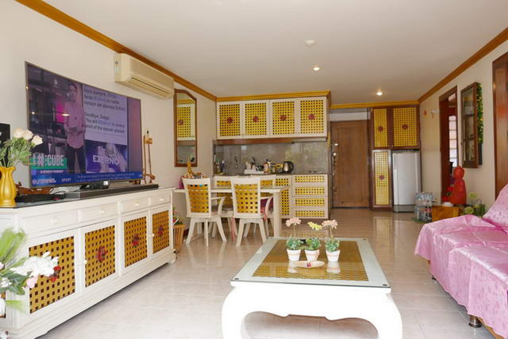 Condominium in Ban Laem Mai Ruak, Chonburi 10105460