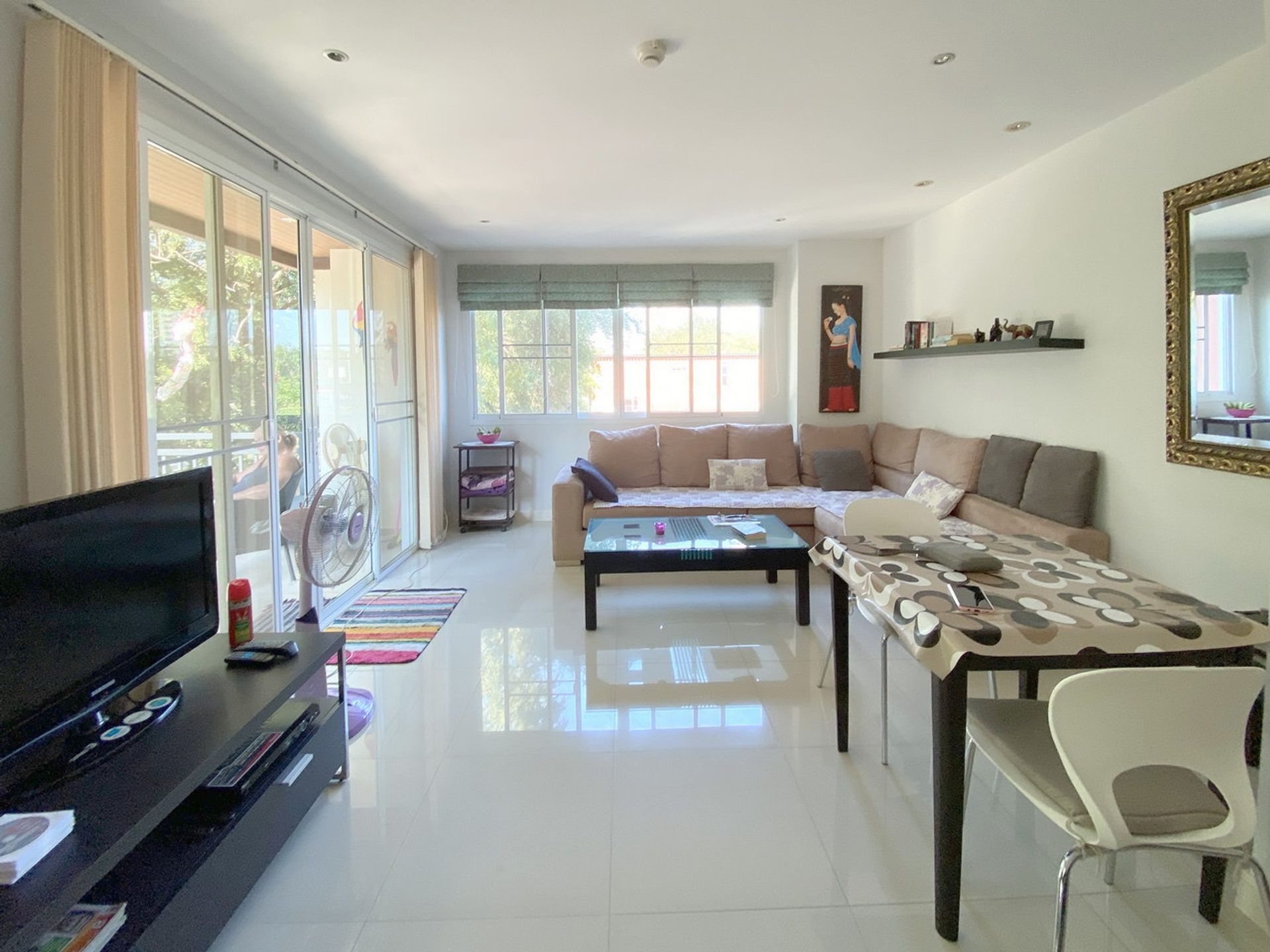 Condominium in Ban Laem Mai Ruak, Chon Buri 10105469