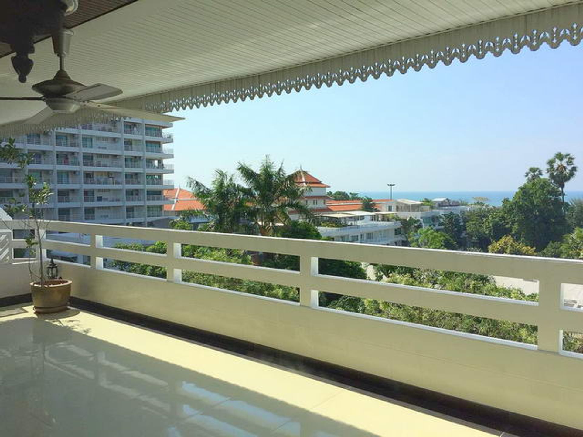 Condominio en Jomtien, Chonburi 10105491