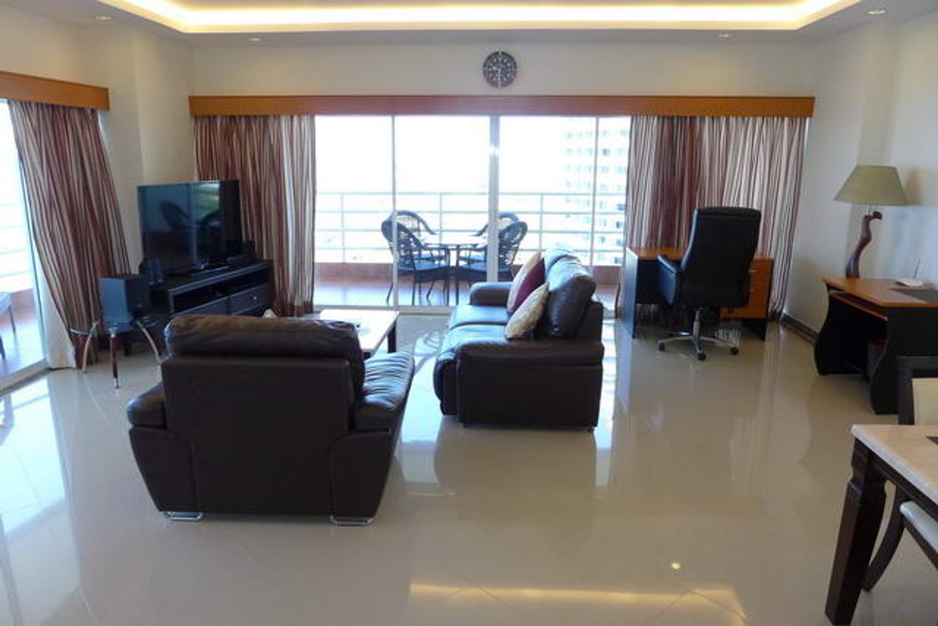 Condominium dans Ban Laem Mai Ruak, Chonburi 10105497