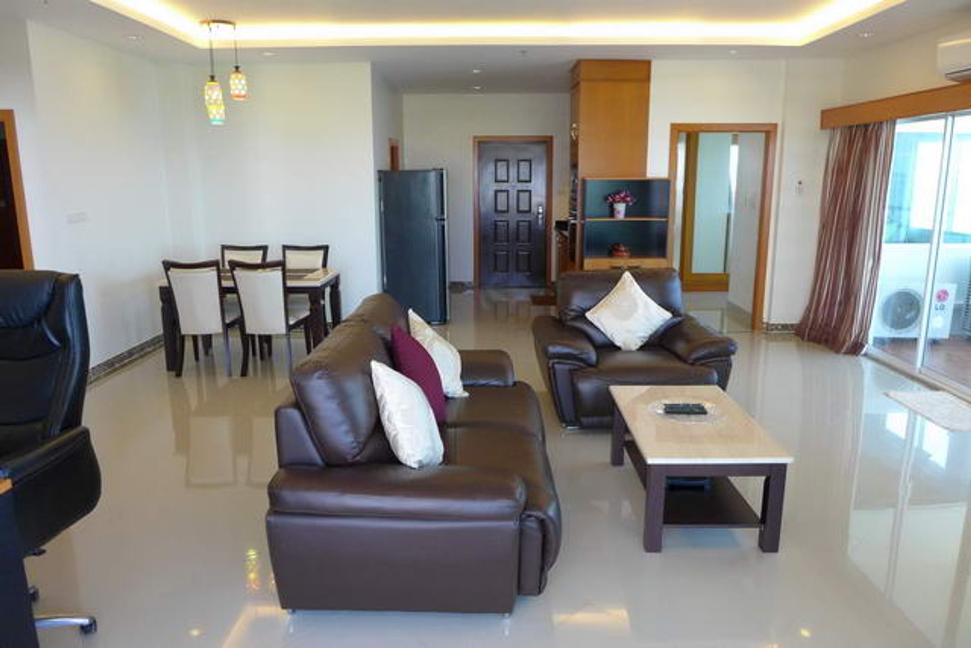 Condominium dans Ban Laem Mai Ruak, Chonburi 10105497