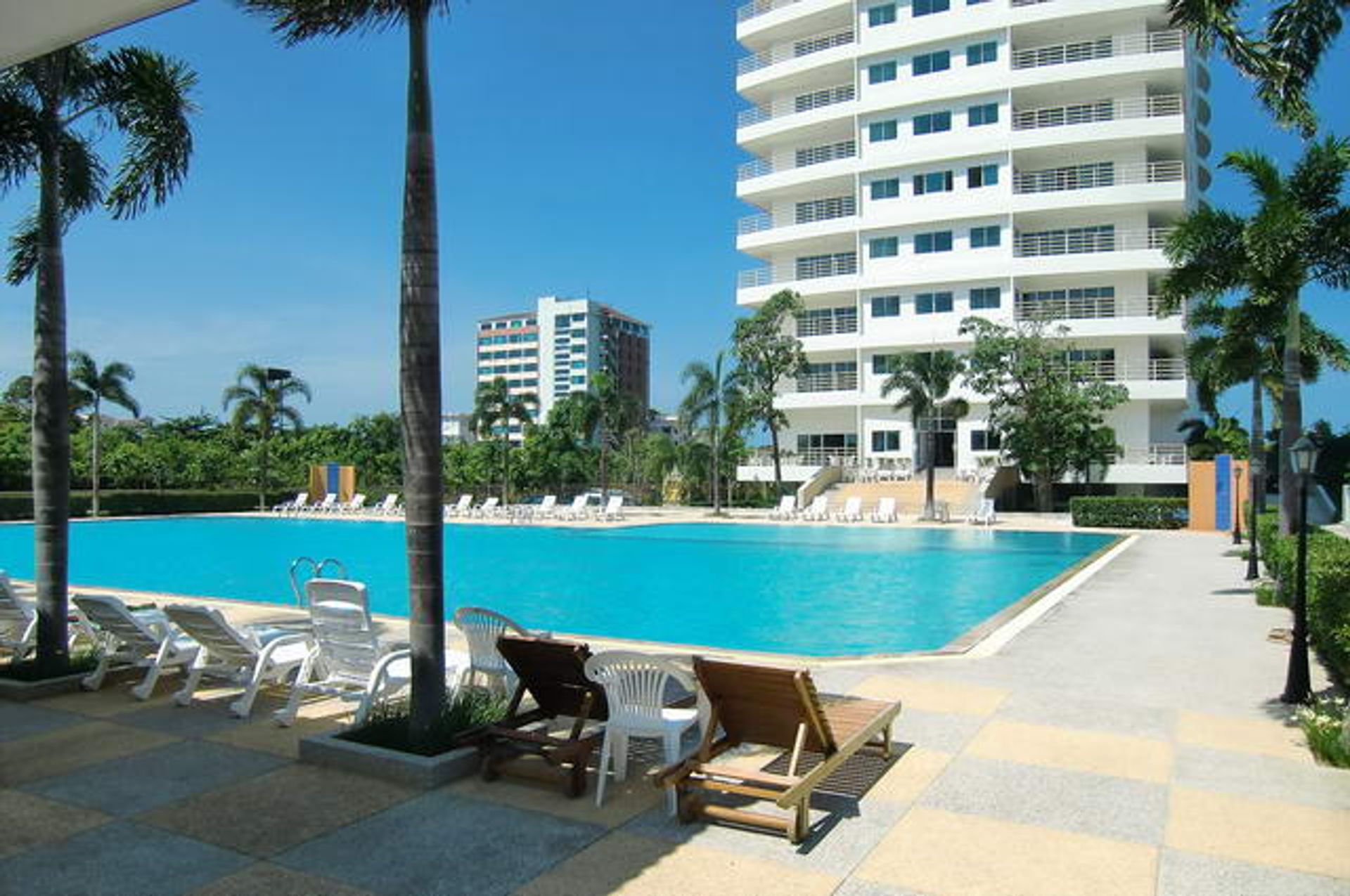 Condominium in Jomtien, Chonburi 10105497