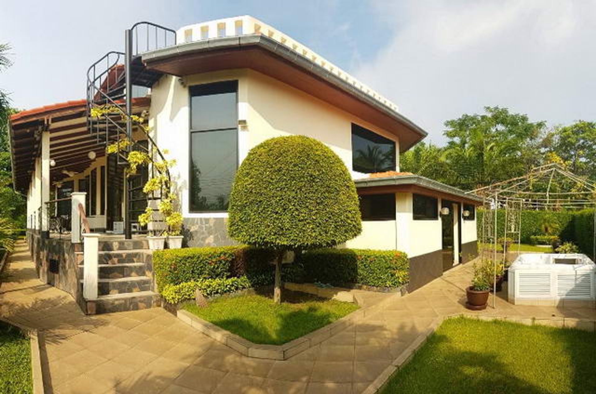 Casa nel Ban Laem Mai Ruak, Chon Buri 10105500