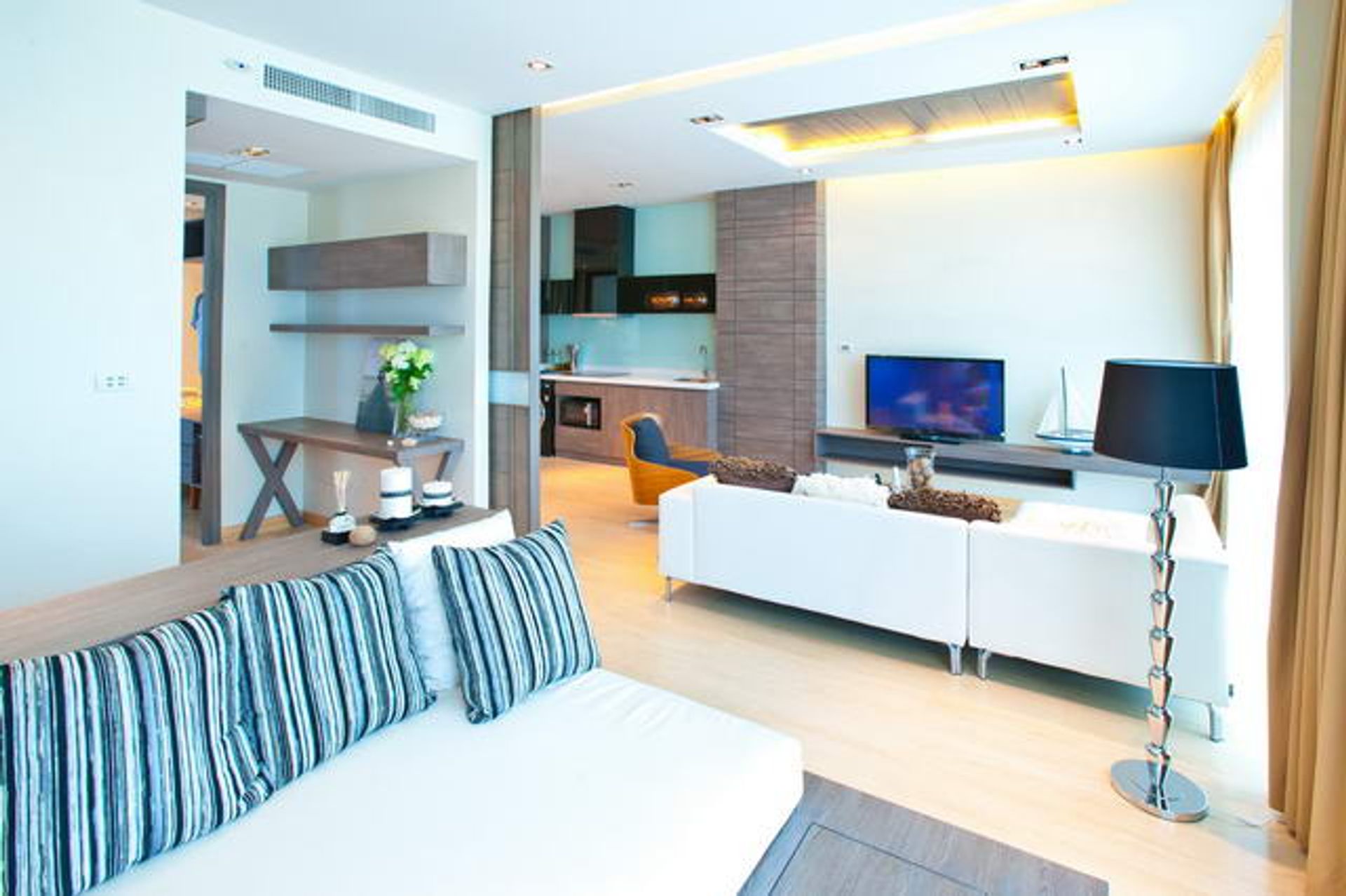 Condominium in Ban Laem Mai Ruak, Chonburi 10105502