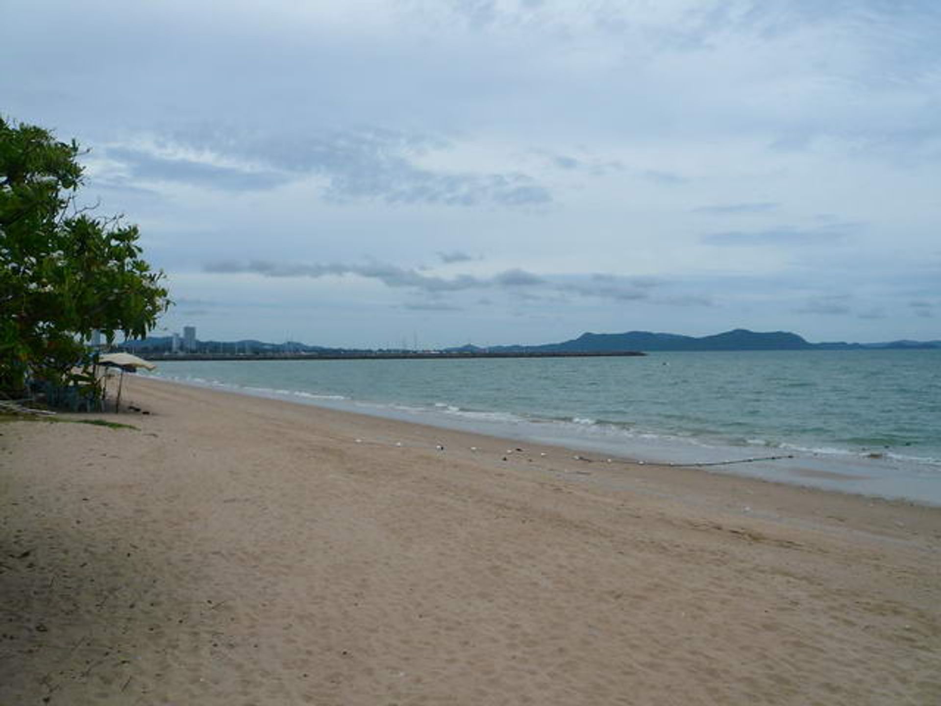 सम्मिलित में Na Jomtien, Chonburi 10105527