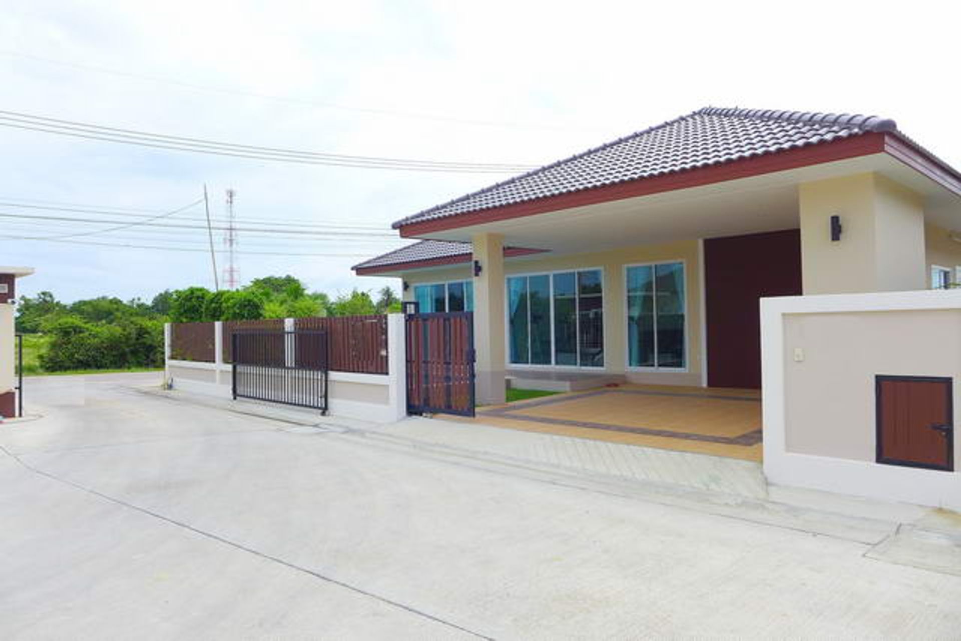 House in Ban Laem Mai Ruak, Chon Buri 10105529