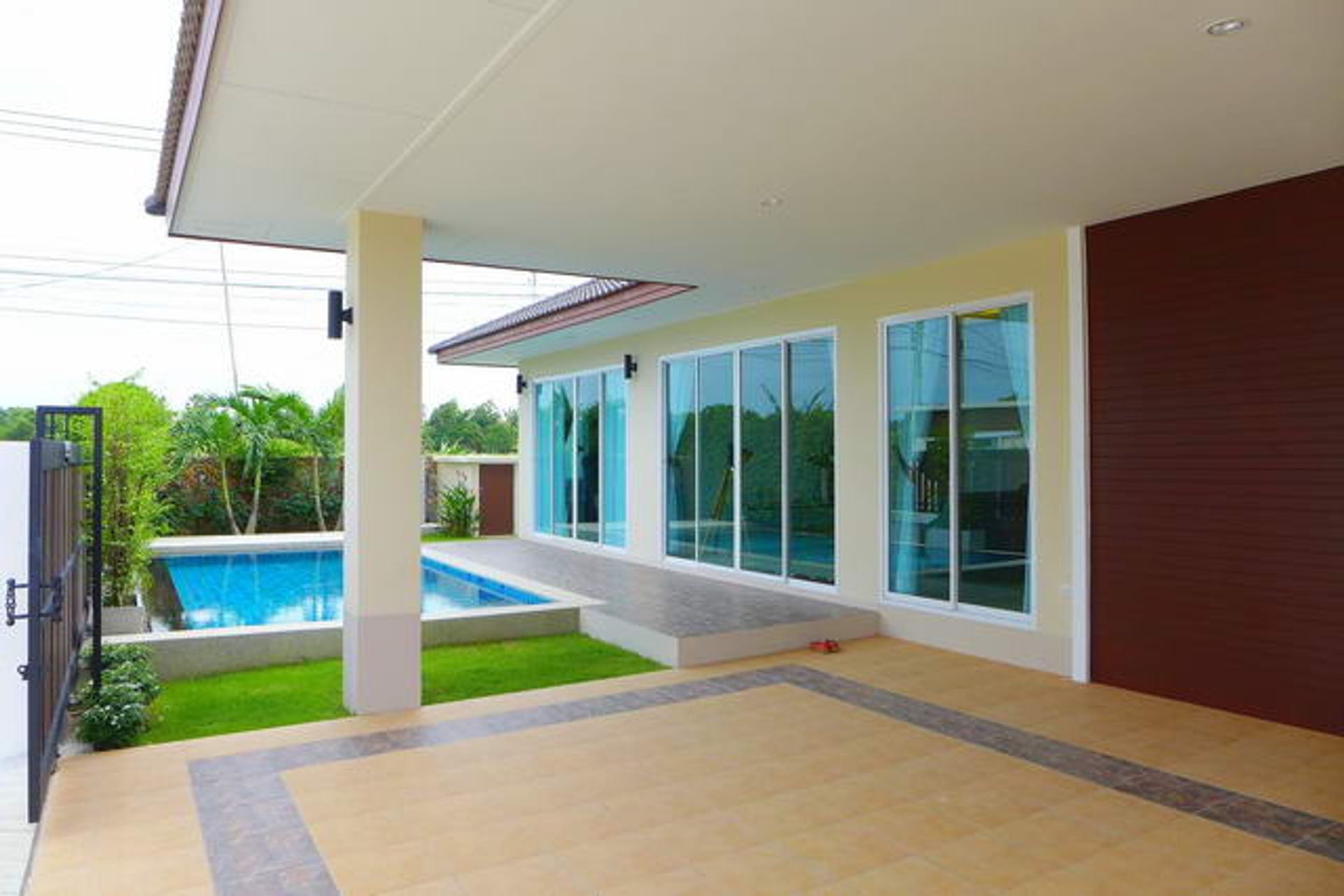 House in Ban Laem Mai Ruak, Chon Buri 10105530