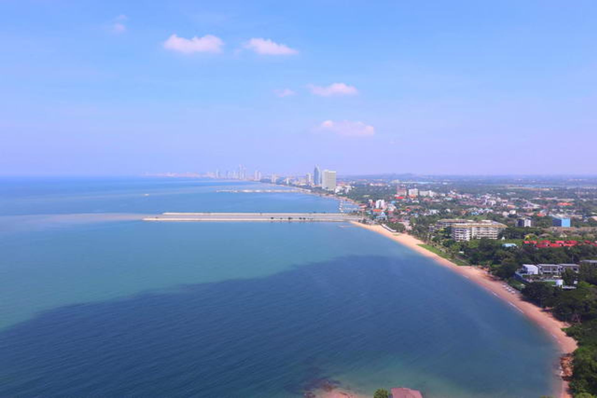 Condominium in Ban Laem Mai Ruak, Chon Buri 10105531