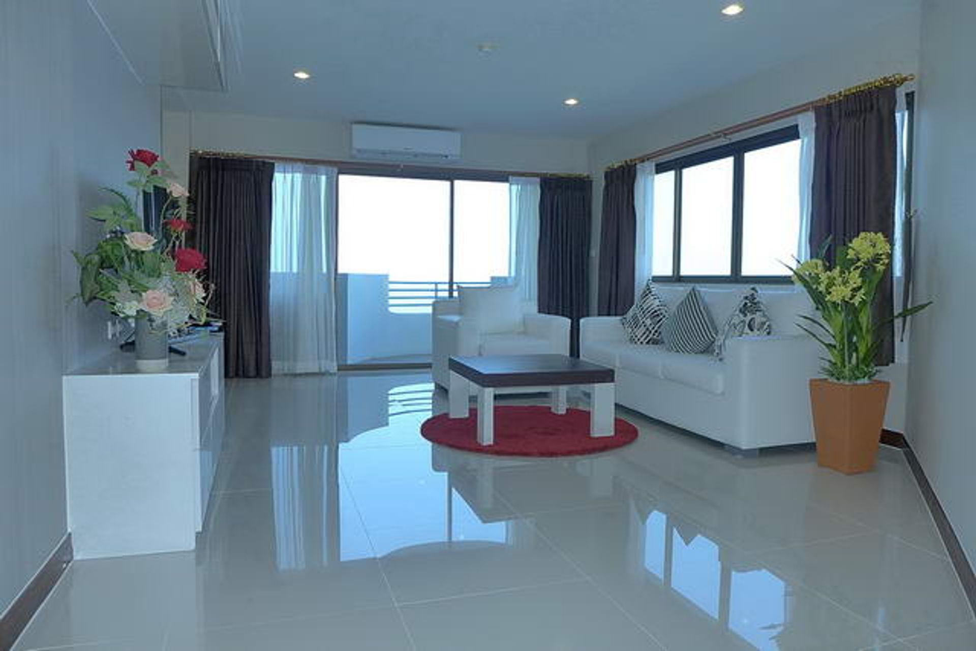 Condominium in Ban Laem Mai Ruak, Chon Buri 10105537