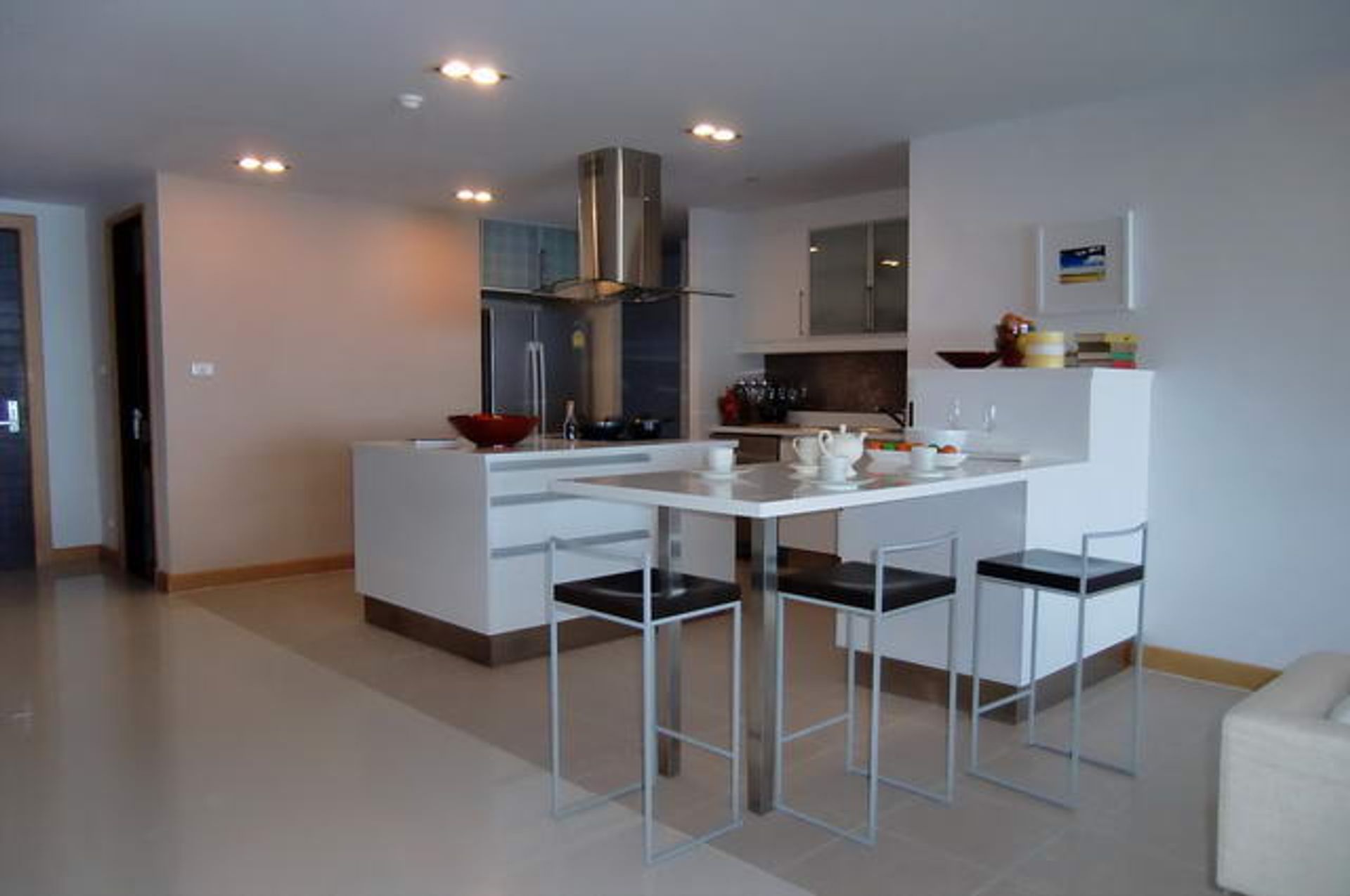 Condominium in Ban Laem Mai Ruak, Chon Buri 10105557