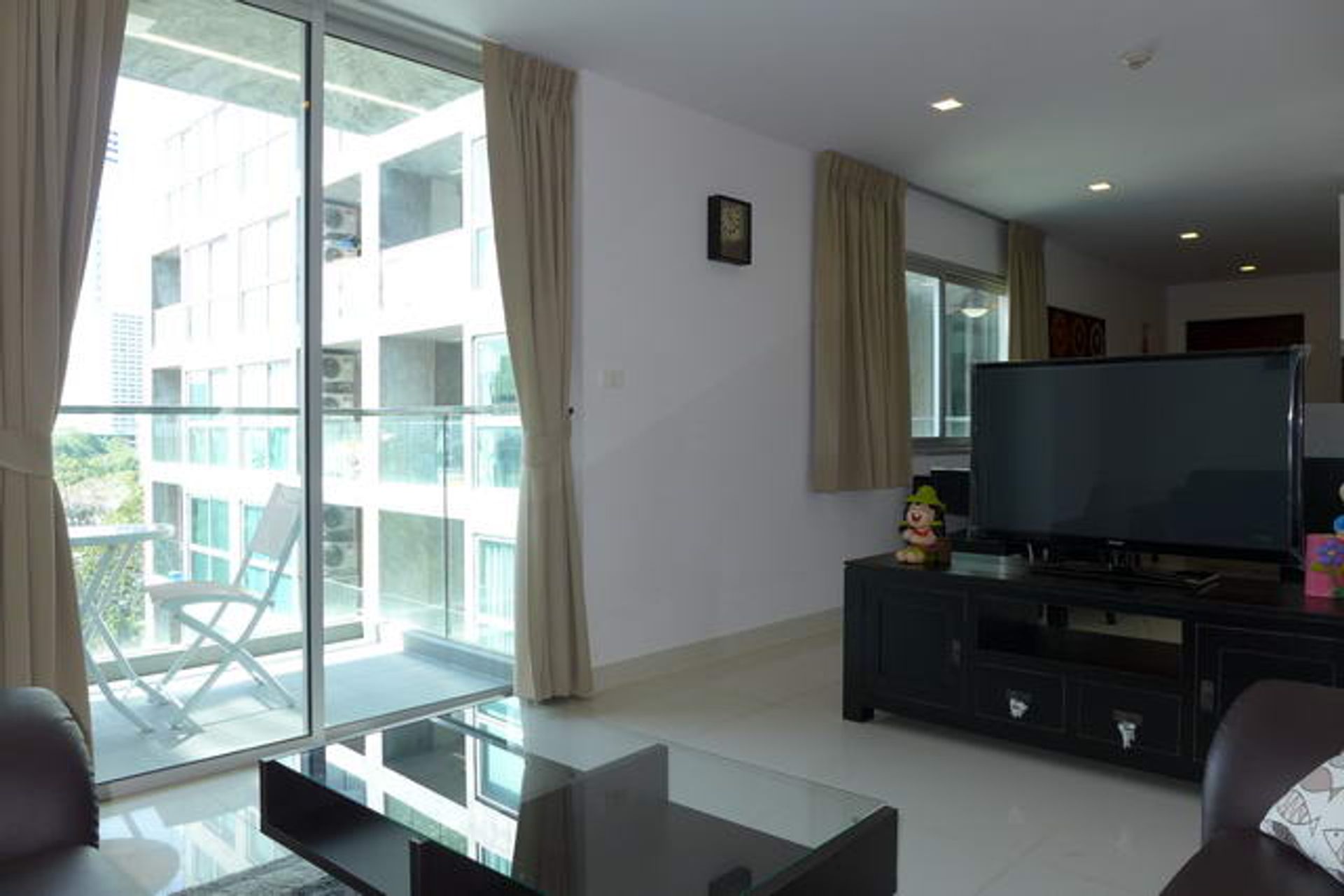 Condominio nel Divieto Phatthaya Tai, Chon Buri 10105571