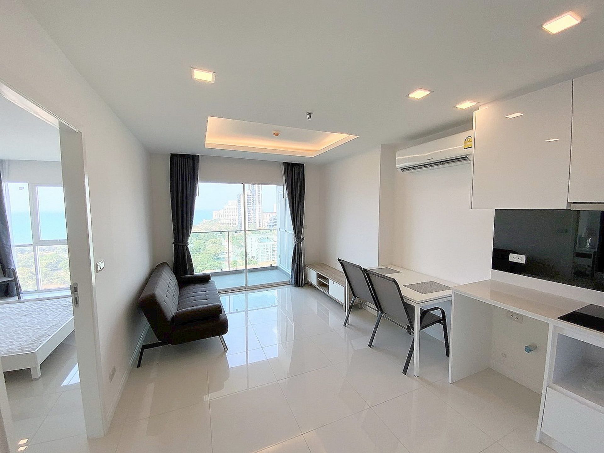 Condominium in Ban Laem Mai Ruak, Chon Buri 10105576