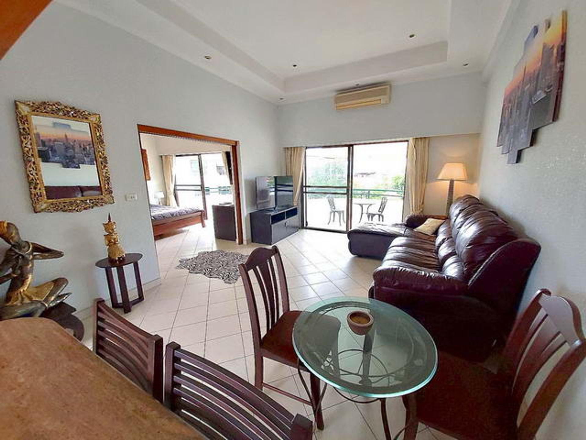 Condominium in Ban Phatthaya Tai, Chonburi 10105578