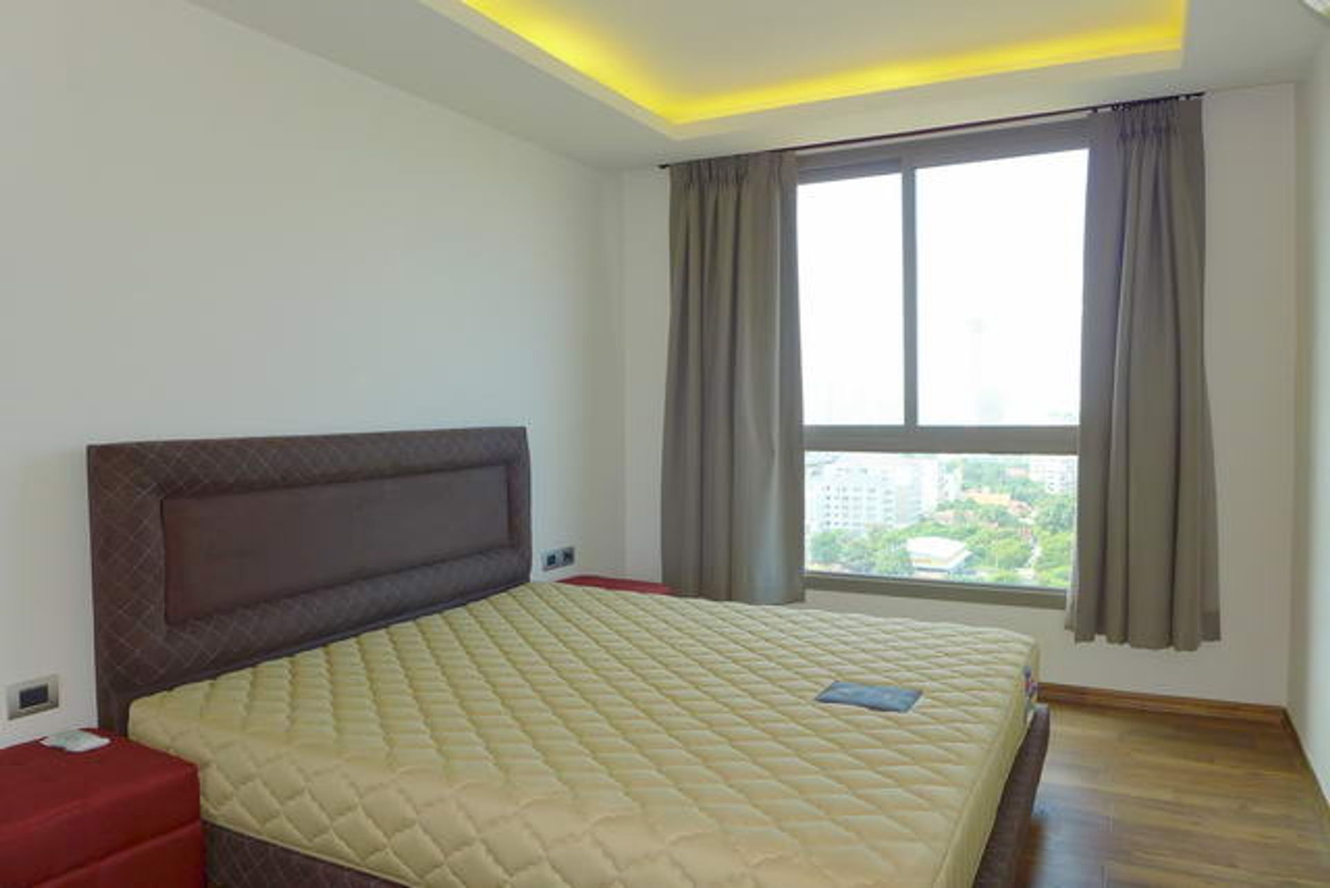 Condominium in Phratamnak, Chonburi 10105581