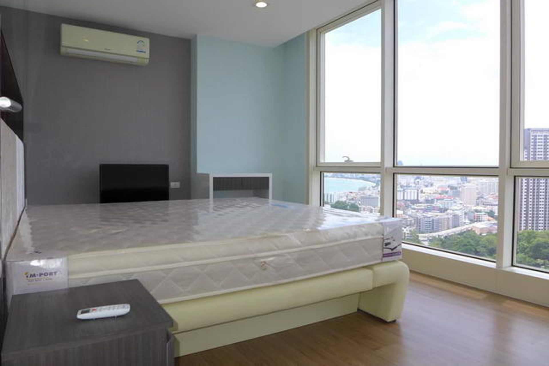 Condominio nel Divieto Phatthaya Tai, Chon Buri 10105583