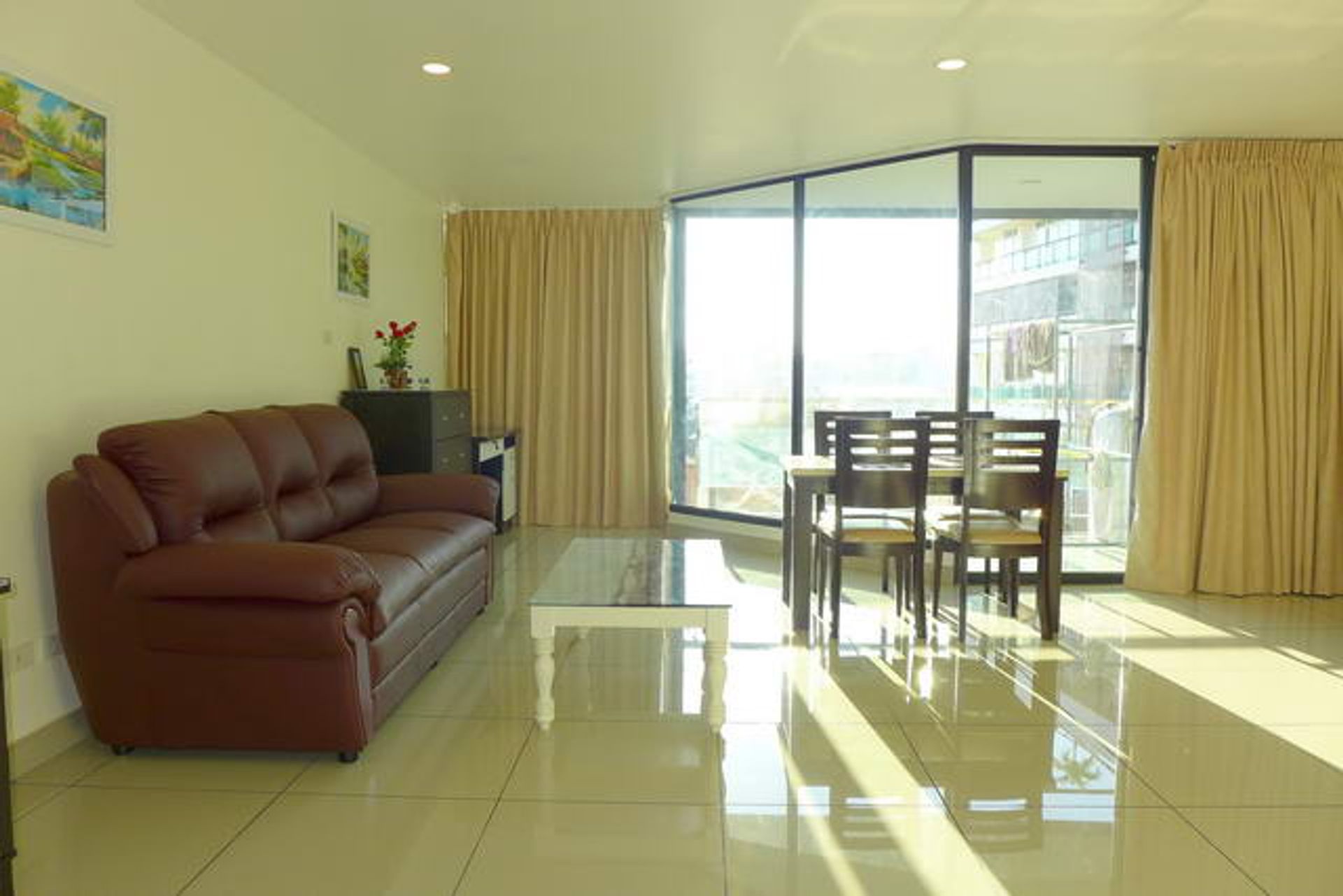 Condominio nel Divieto Phatthaya Tai, Chon Buri 10105584