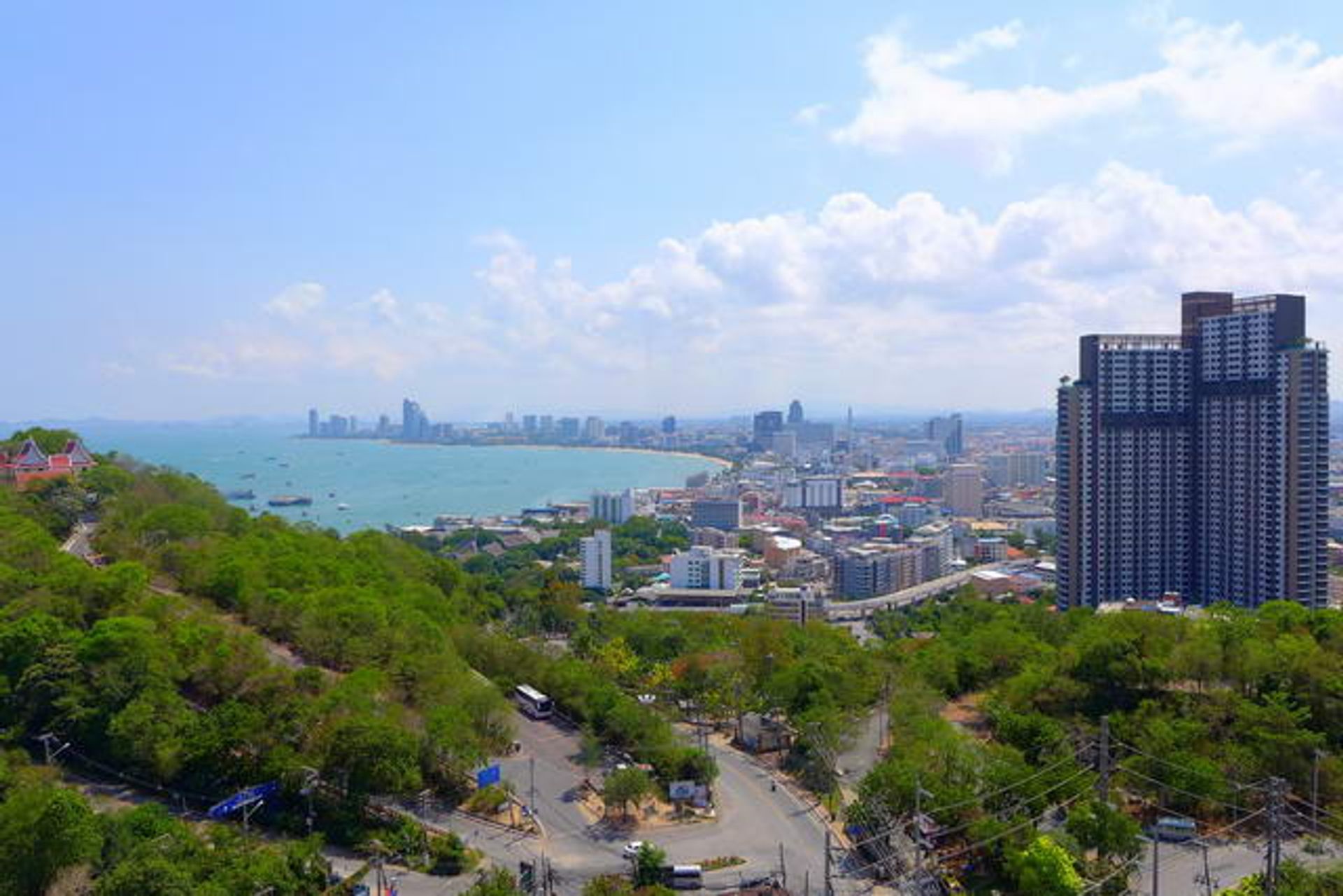 Condominium in Ban Phatthaya Tai, Chon Buri 10105591