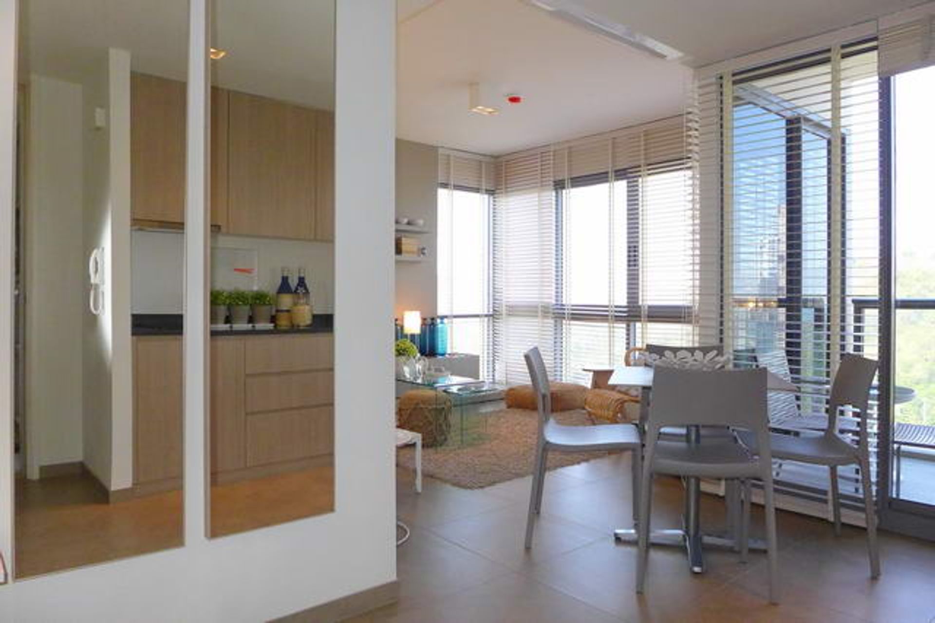 Condominium in Ban Phatthaya Tai, Chonburi 10105591