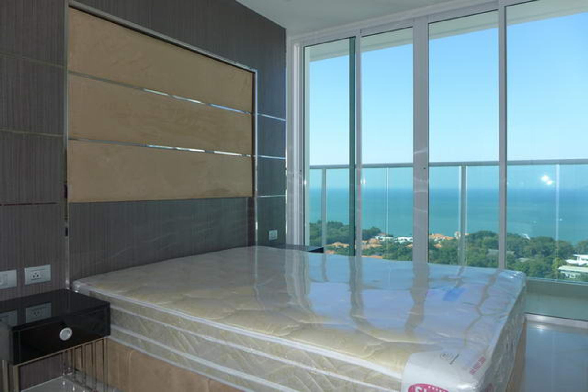 Condominio en Ban Phatthaya Tai, Chonburi 10105596