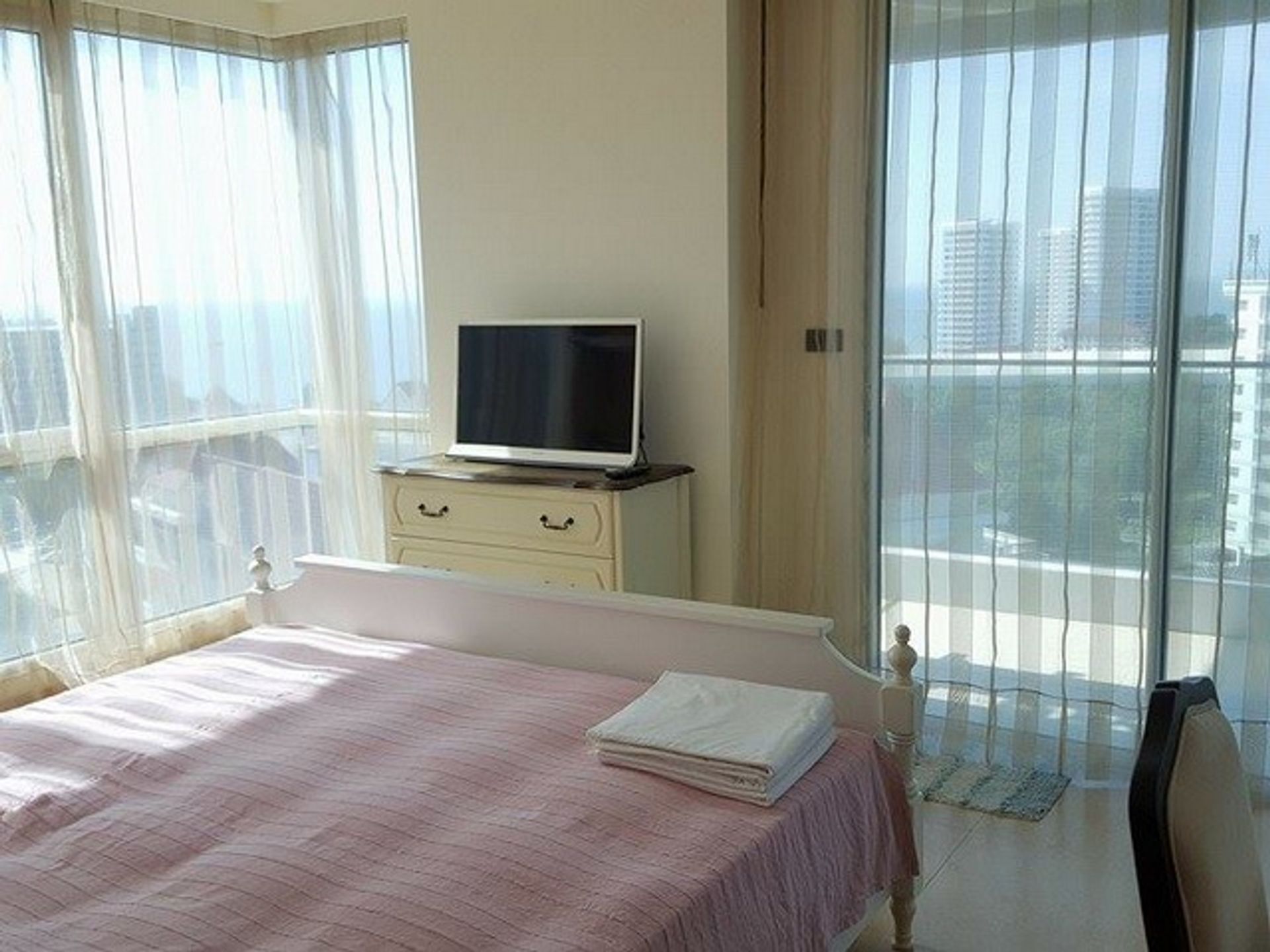 Condominio nel Divieto Phatthaya Tai, Chon Buri 10105601