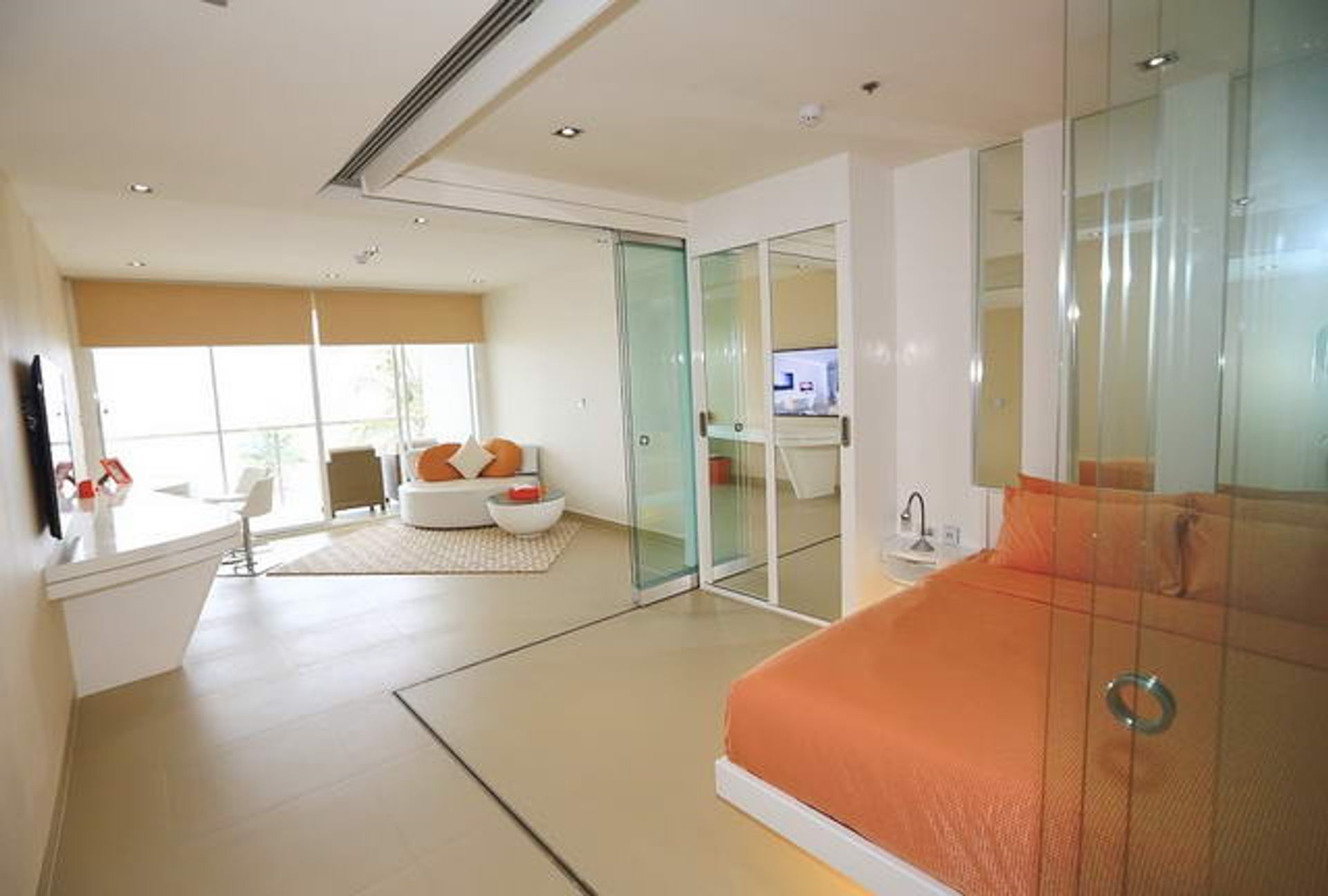 Condominium in Ban Phatthaya Tai, Chonburi 10105603