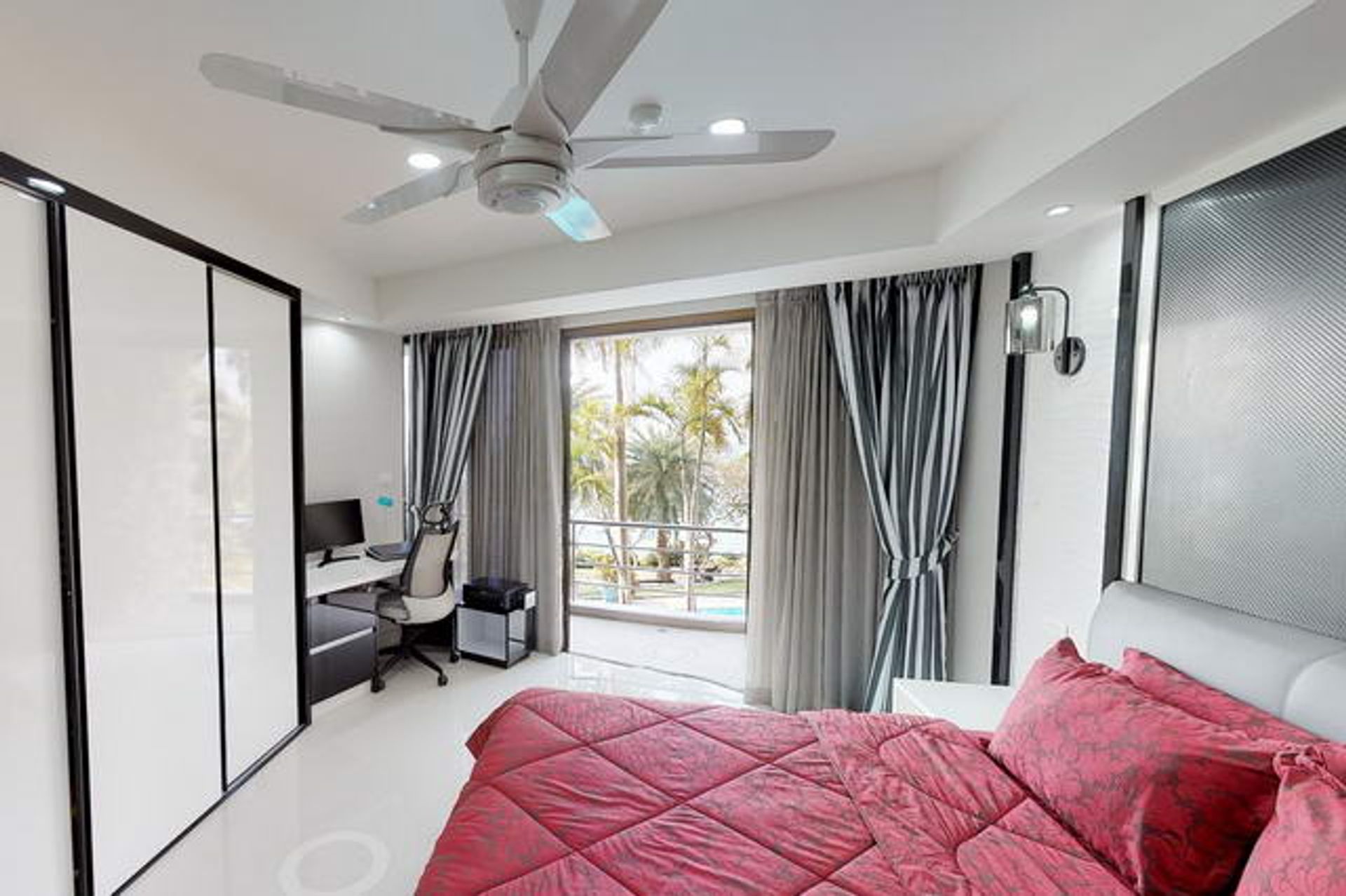 Condominium in Ban Laem Mai Ruak, Chon Buri 10105613