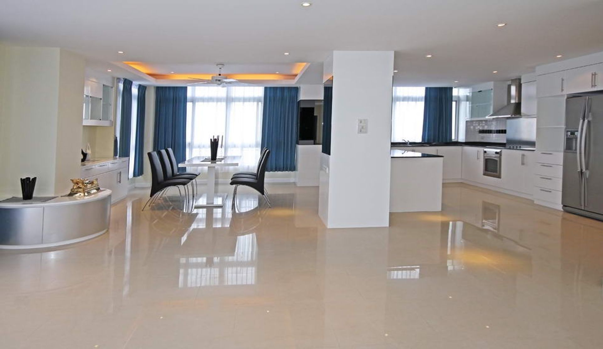 Condominium in Ban Phatthaya Tai, Chon Buri 10105615