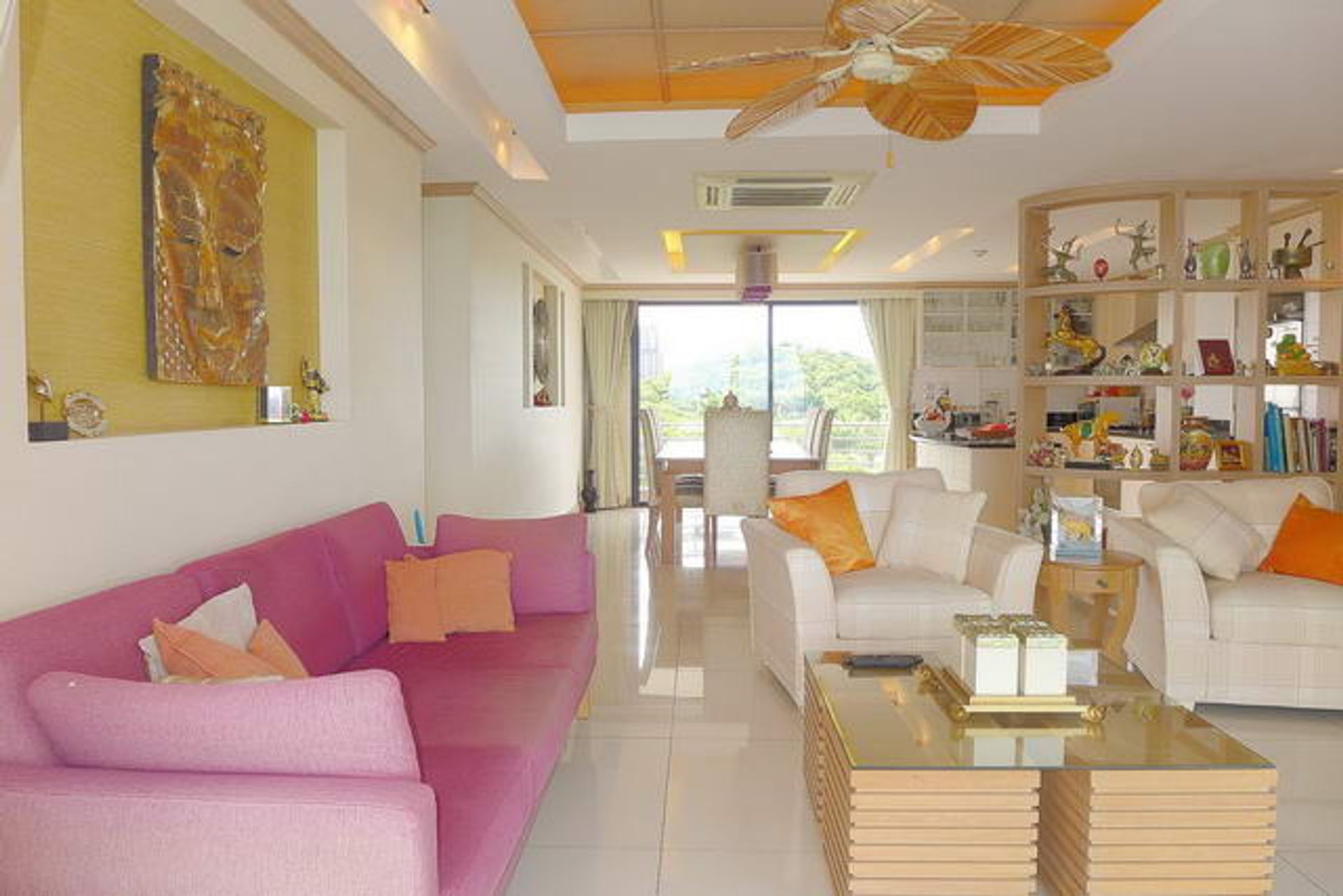 Condominium in Ban Phatthaya Tai, Chon Buri 10105618