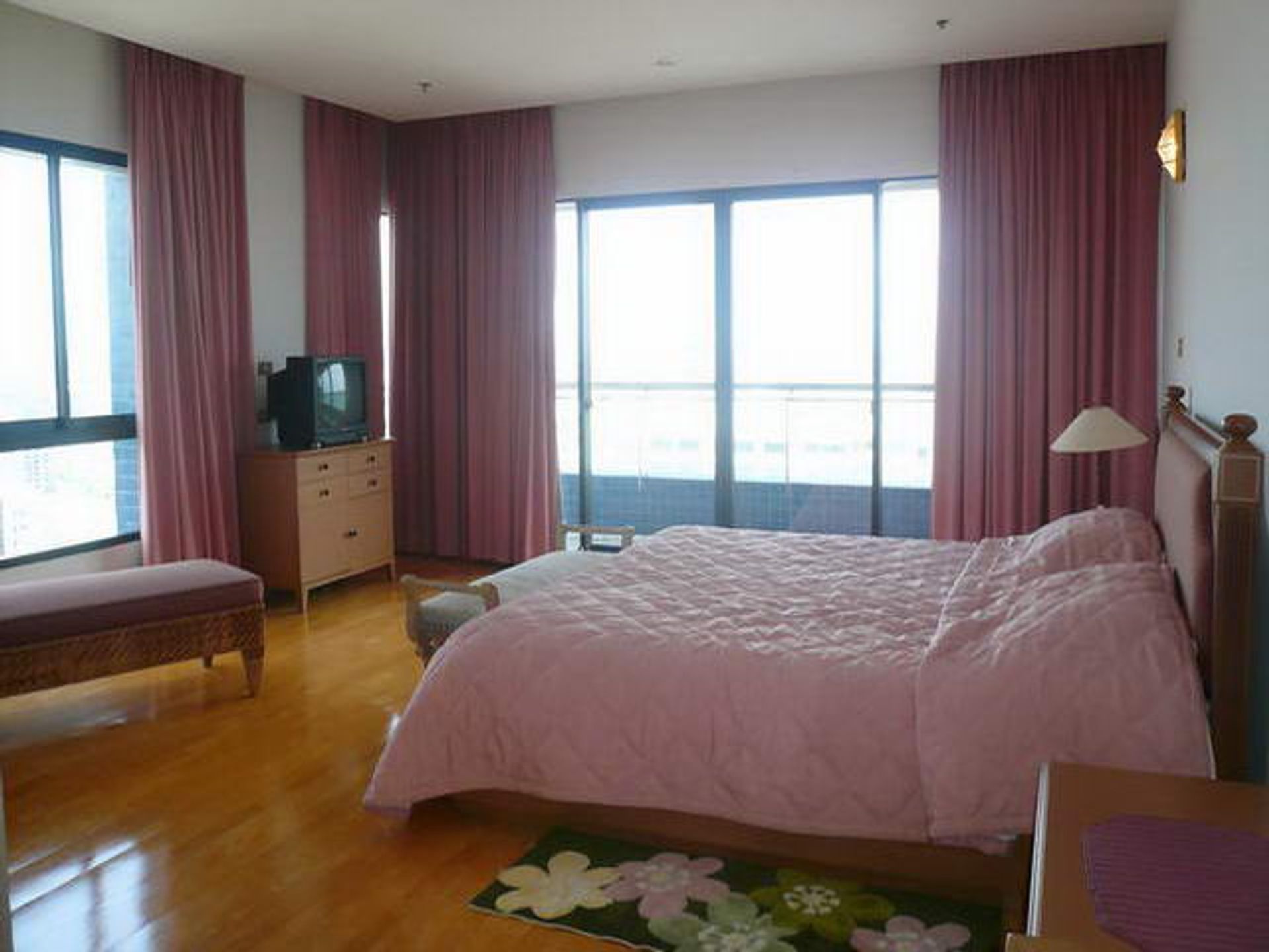 Condominium in Phratamnak, Chonburi 10105621