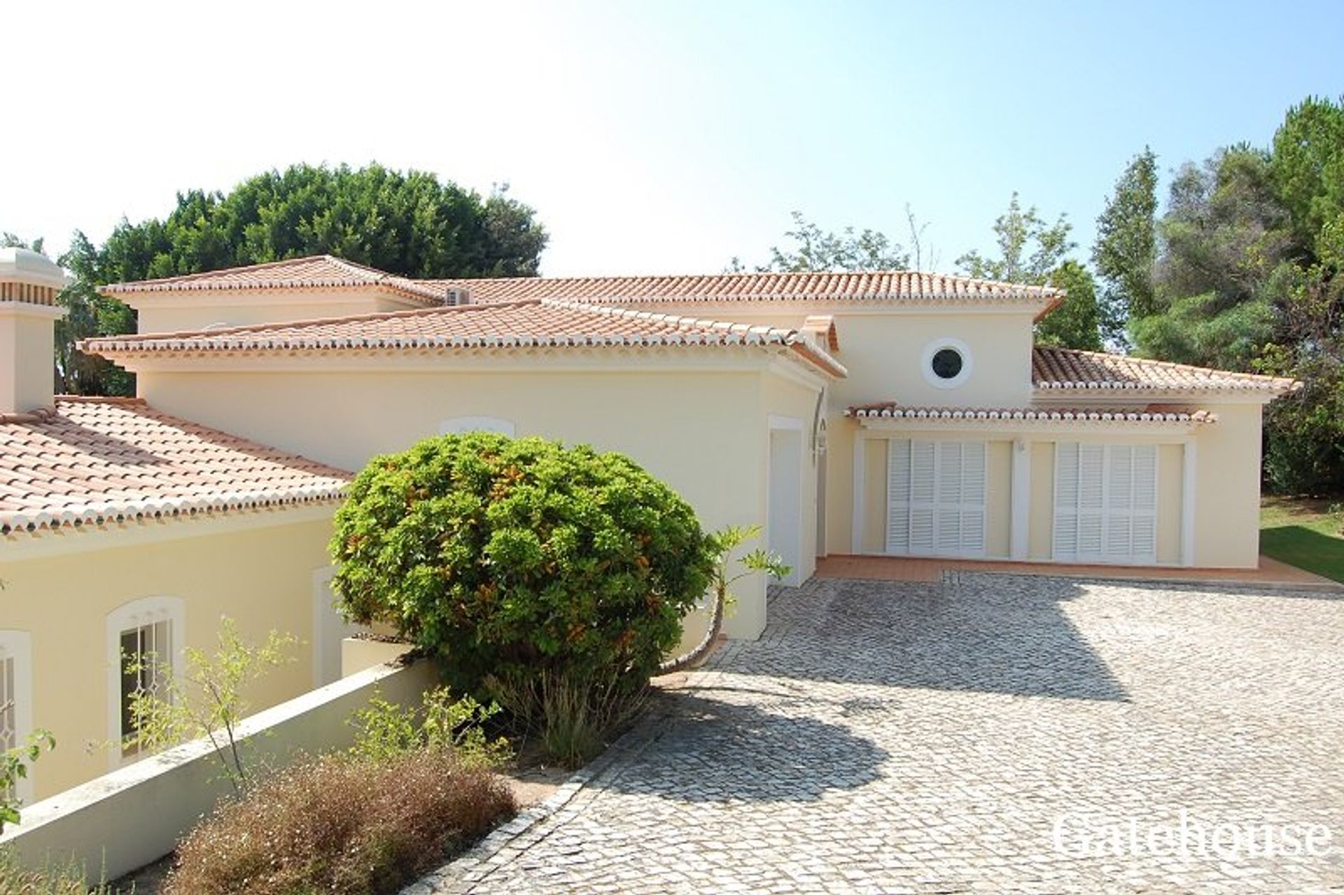 House in Carvoeiro, Algarve Central 10106068