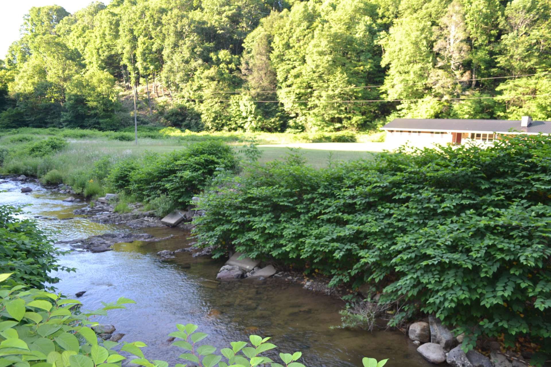 Talo sisään Mill Creek, Virginia 10106922