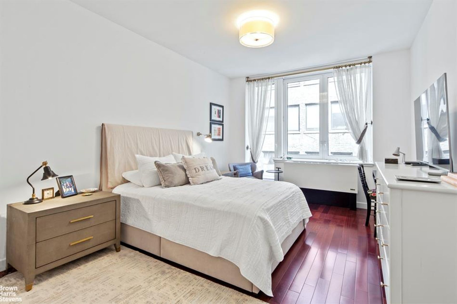 Condominium in Hoboken, New Jersey 10107110